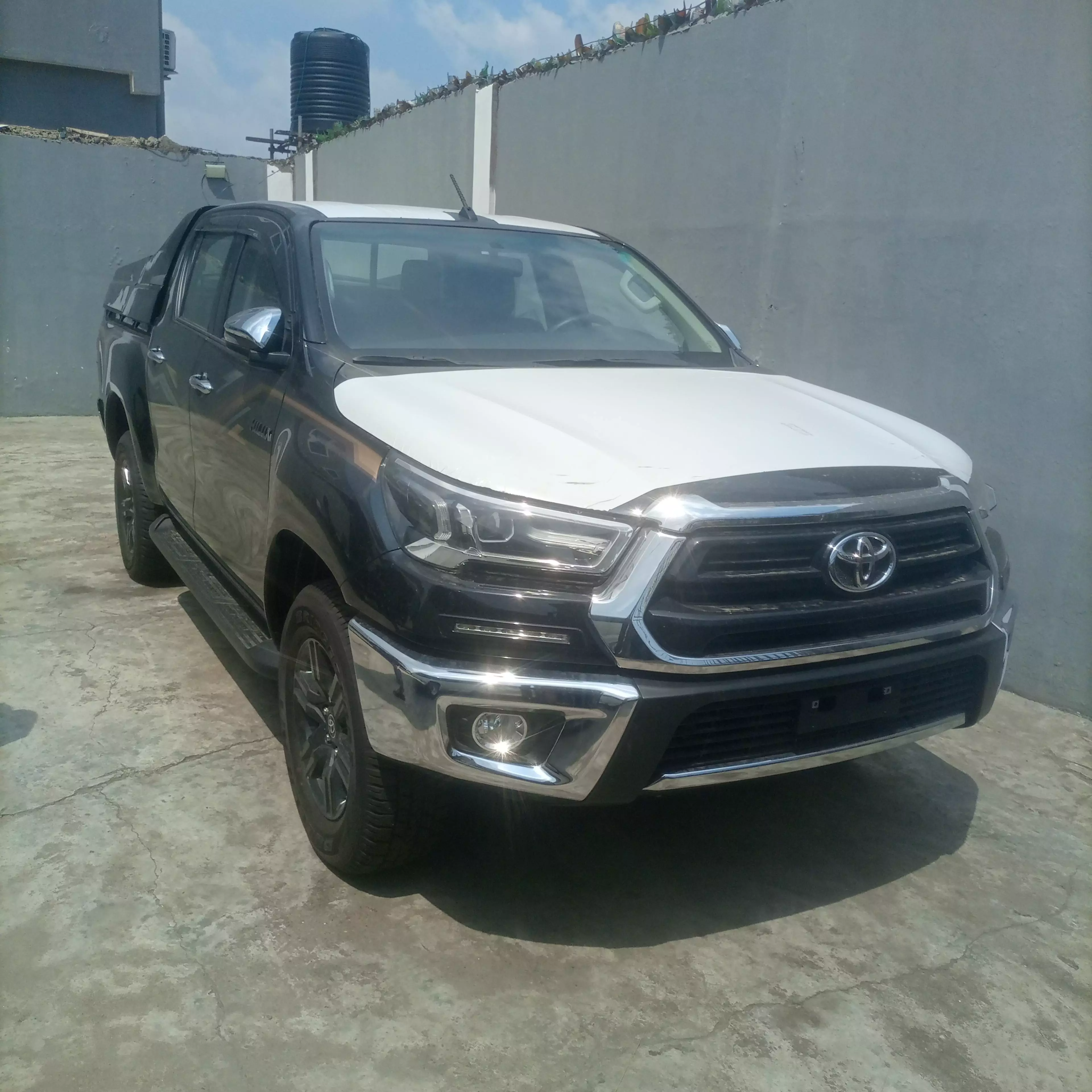 Toyota Hilux - 2024