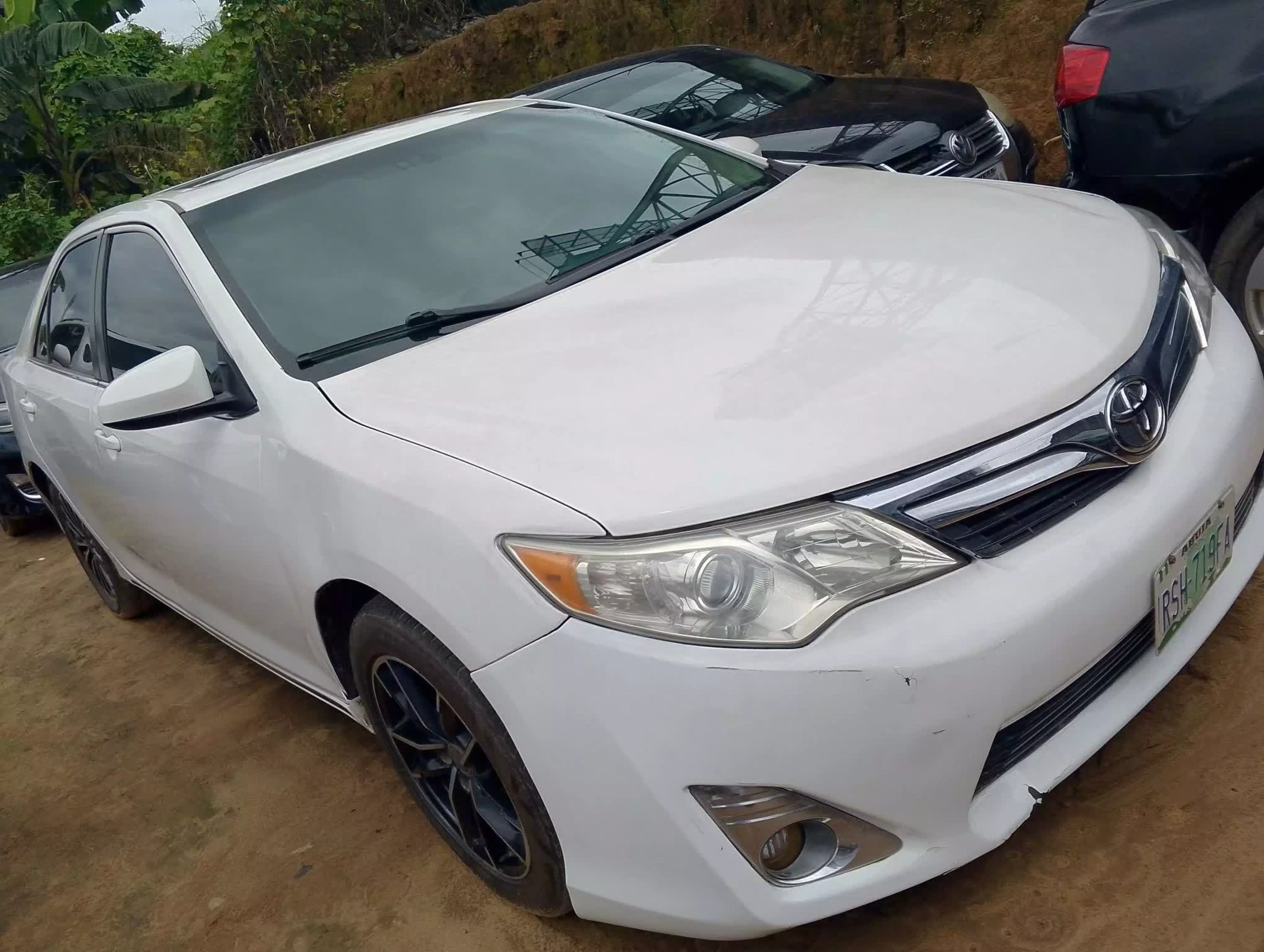 Toyota Camry - 2012