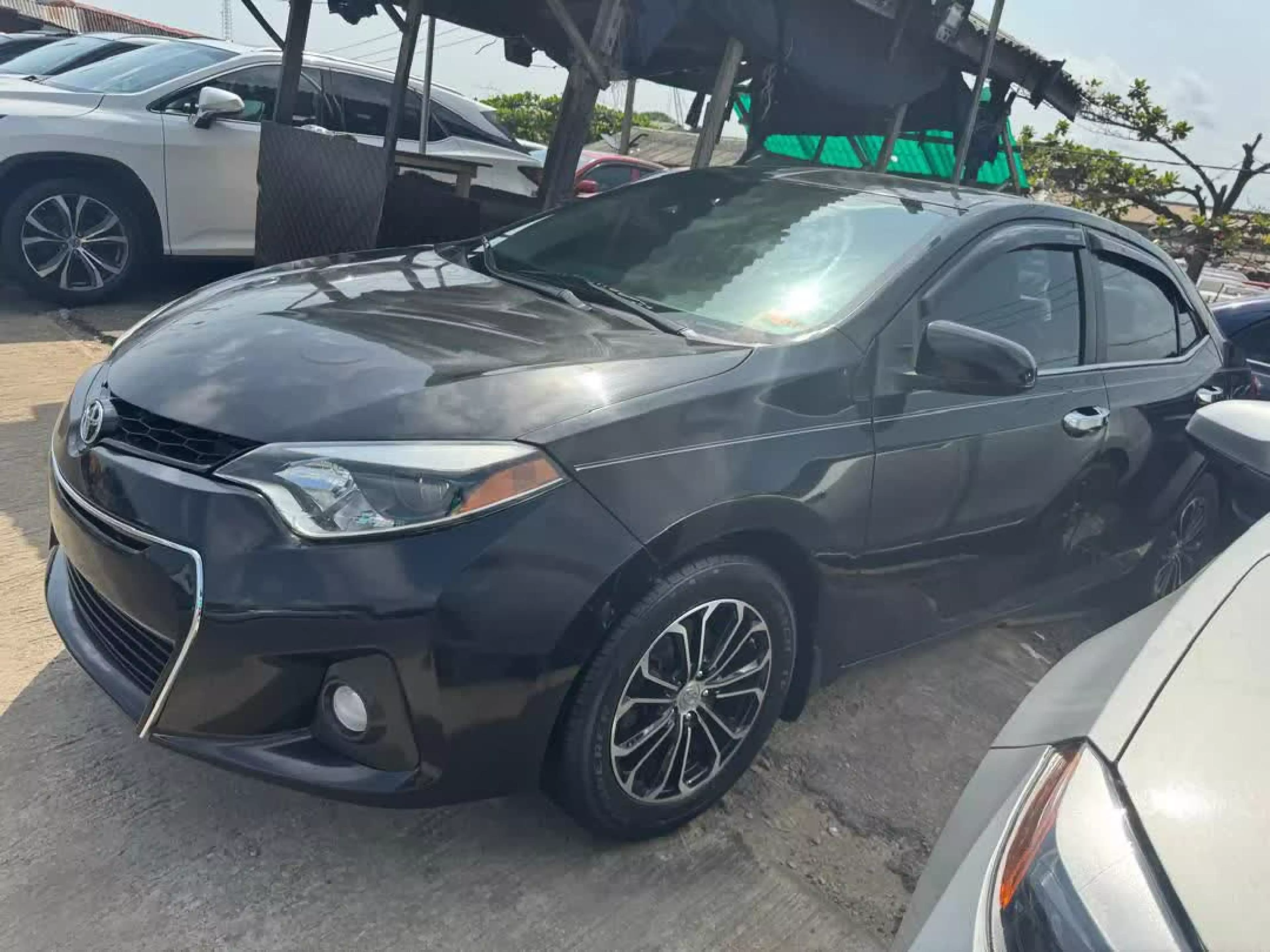 Toyota Corolla  - 2014