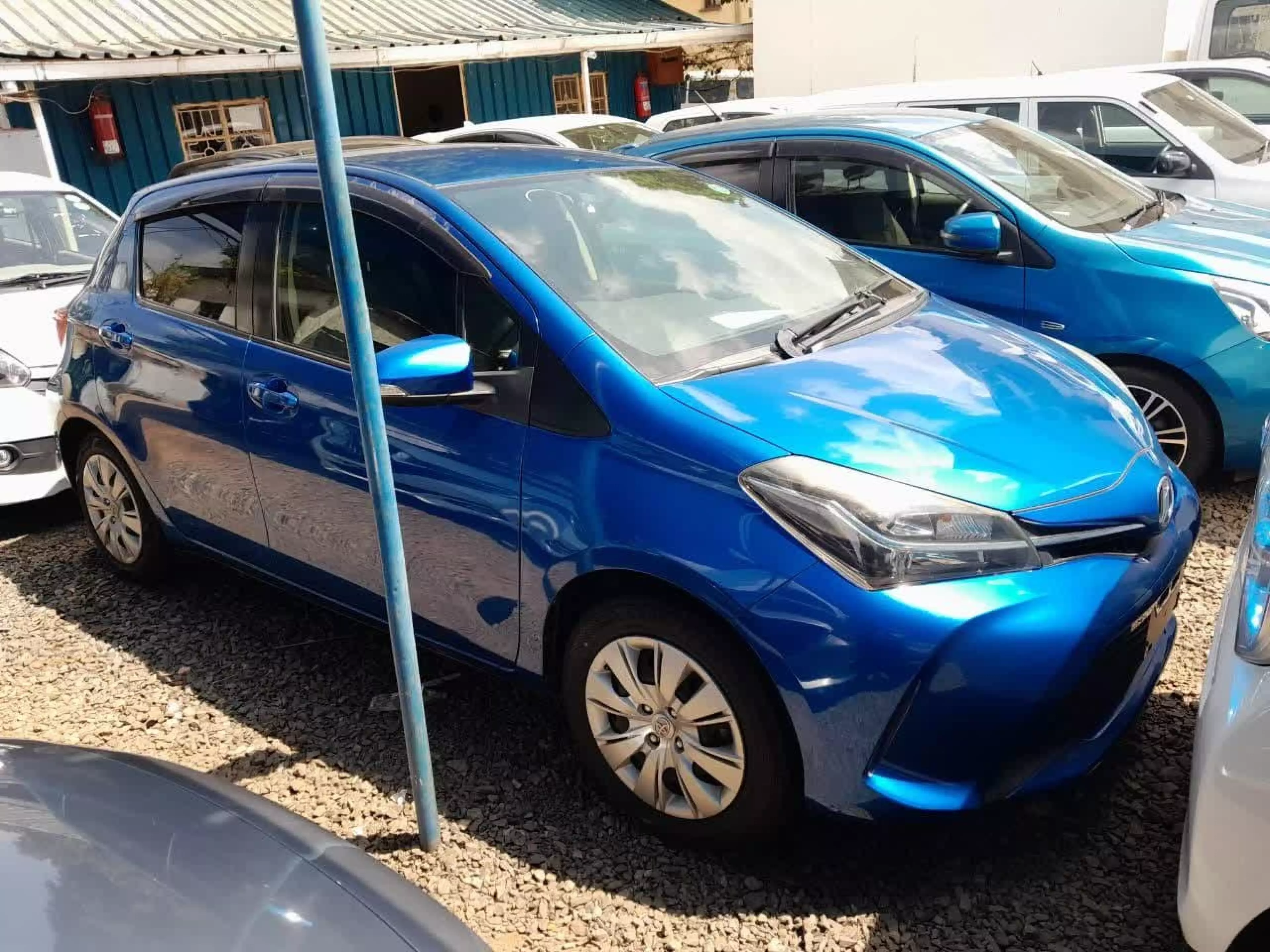 Toyota Vitz - 2015