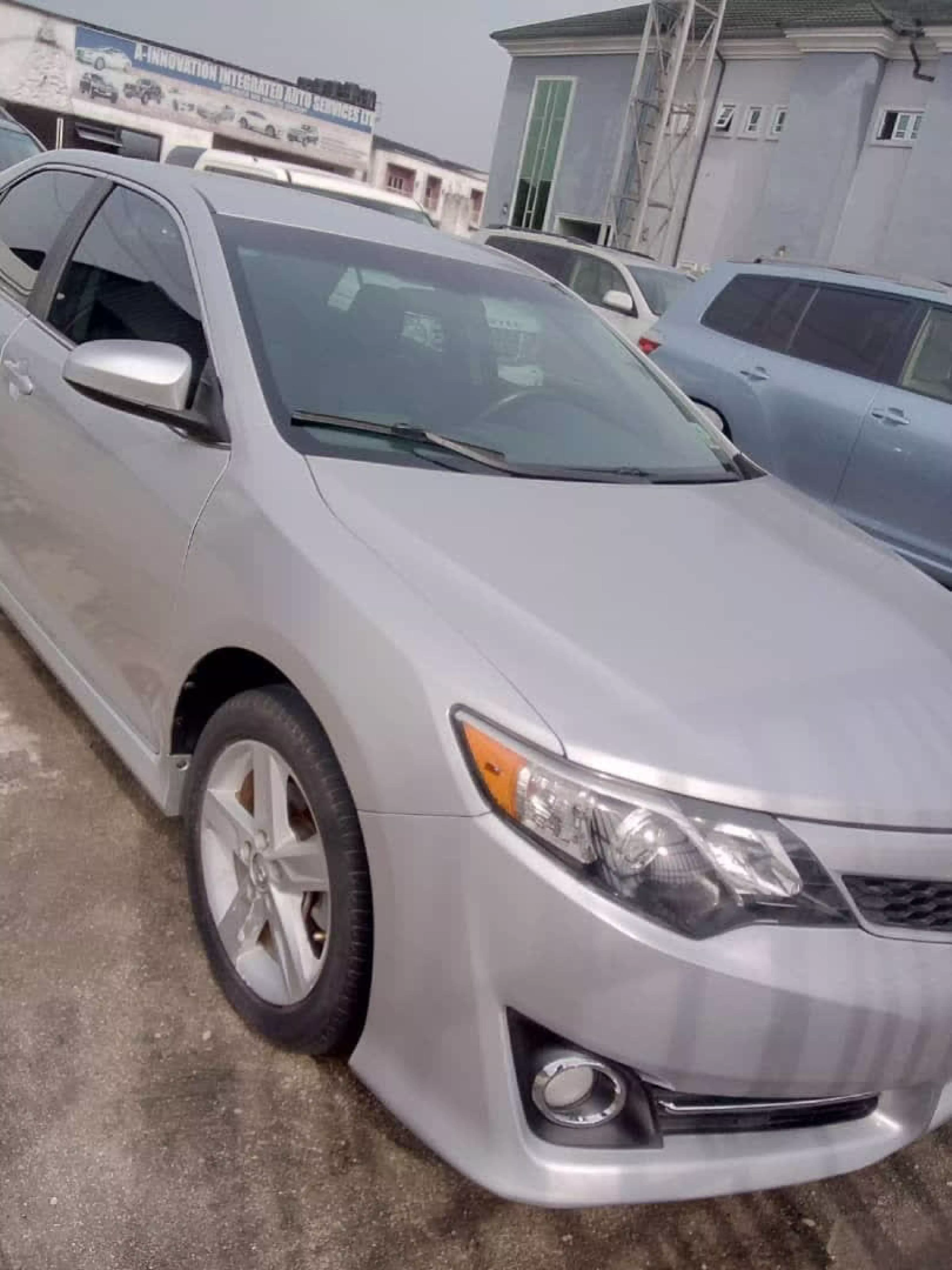 Toyota Camry - 2014