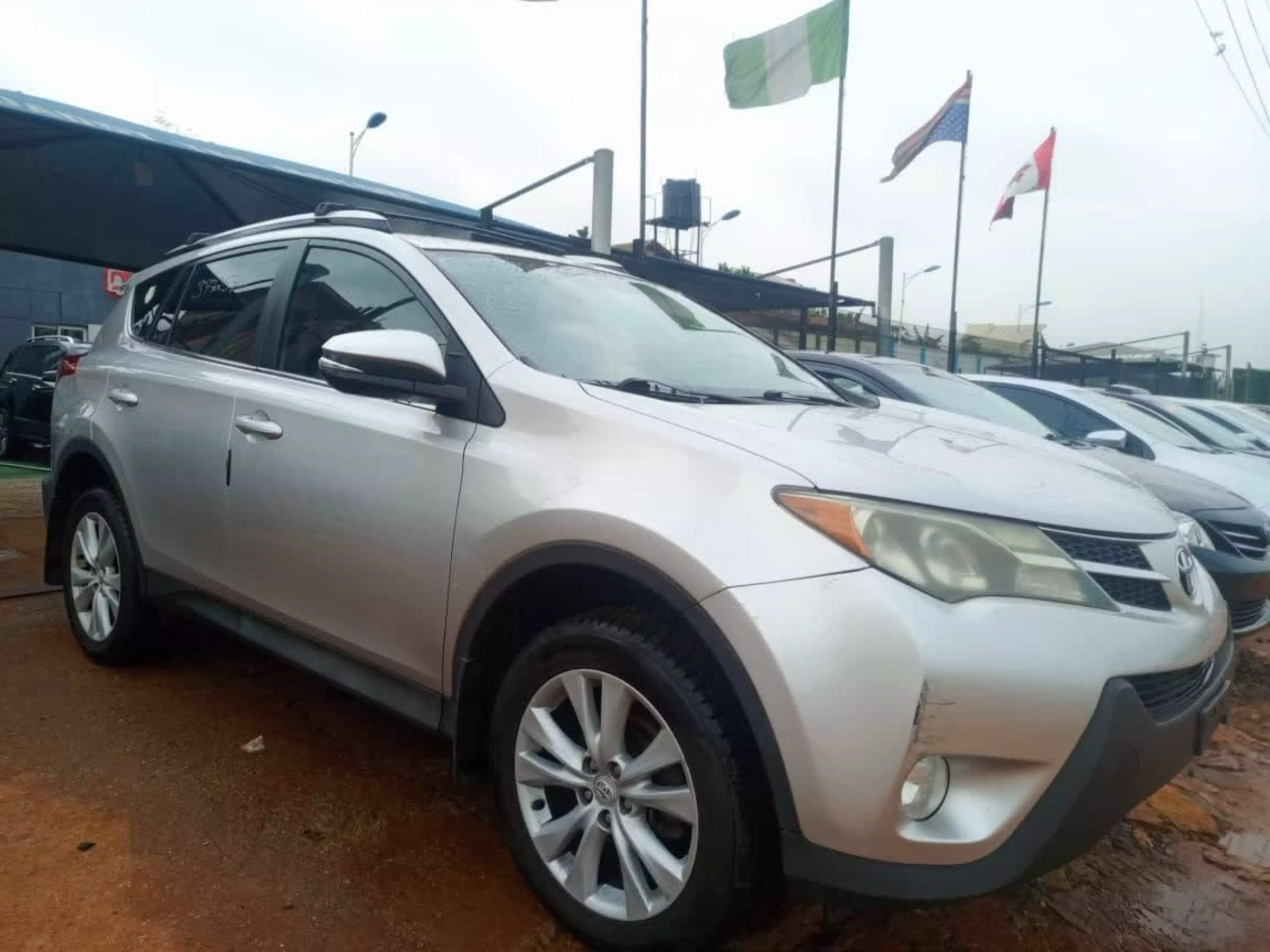 Toyota RAV 4  - 2013