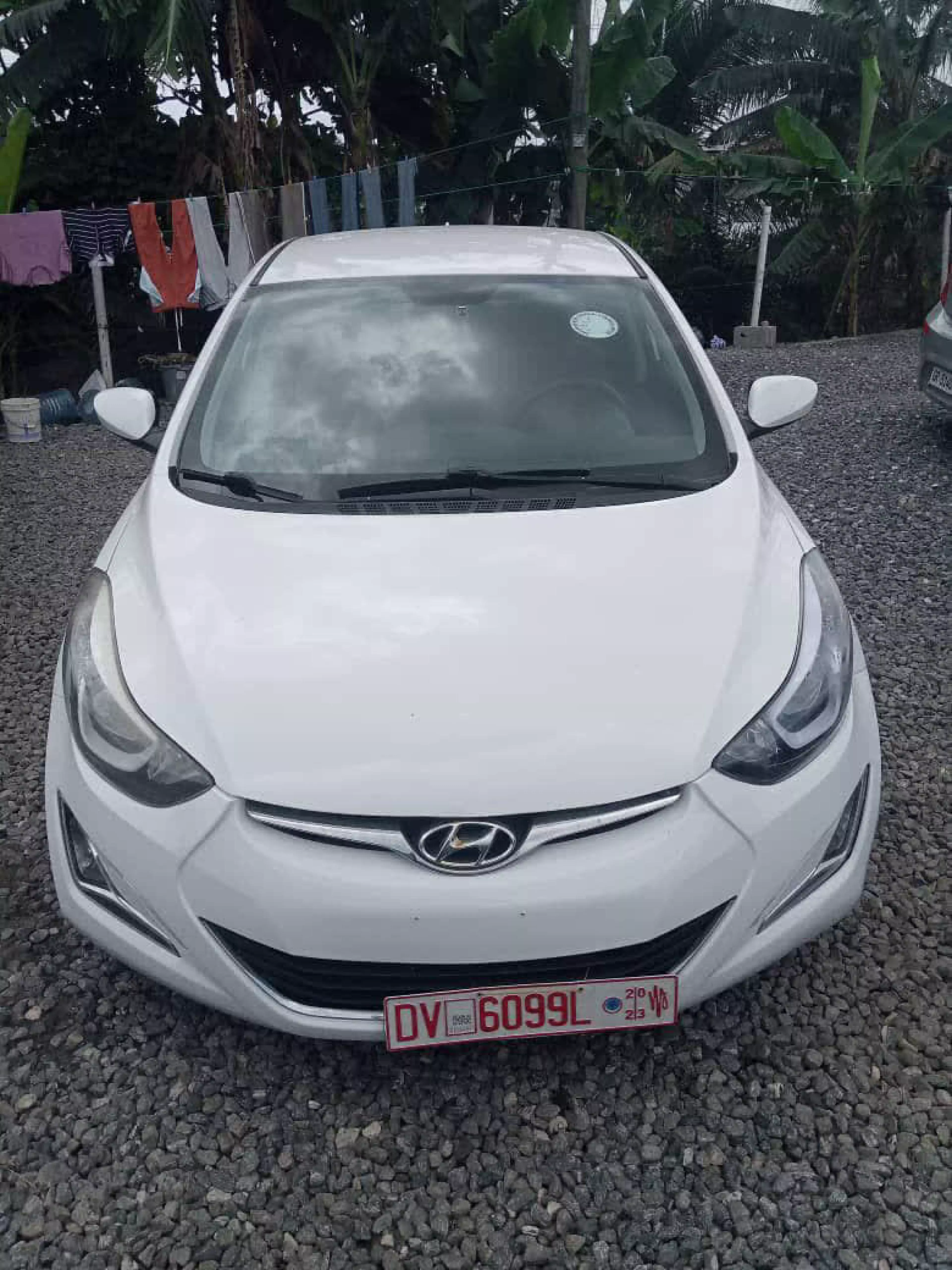 Hyundai Elantra  - 2013