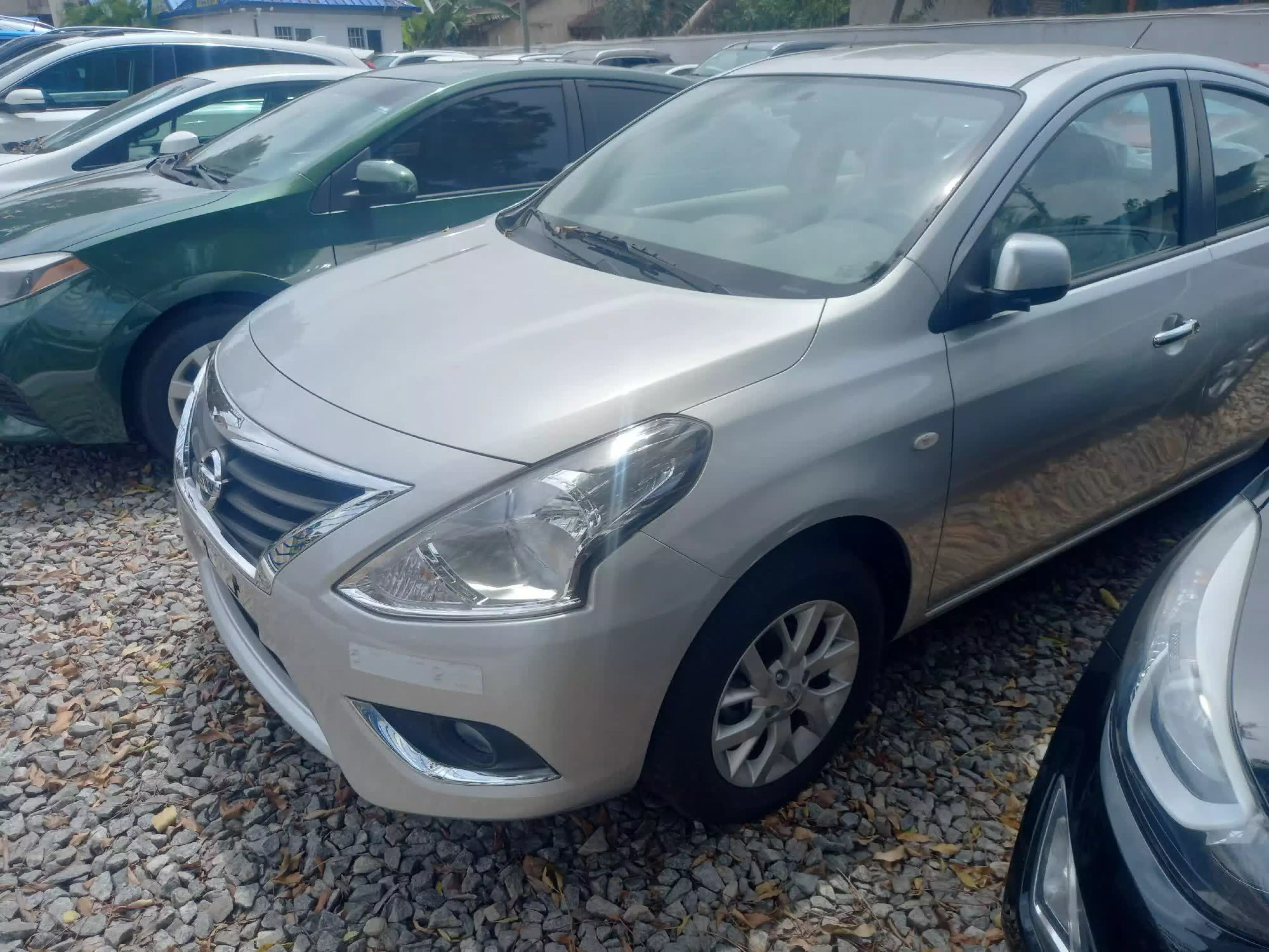 Nissan Almera  - 2020