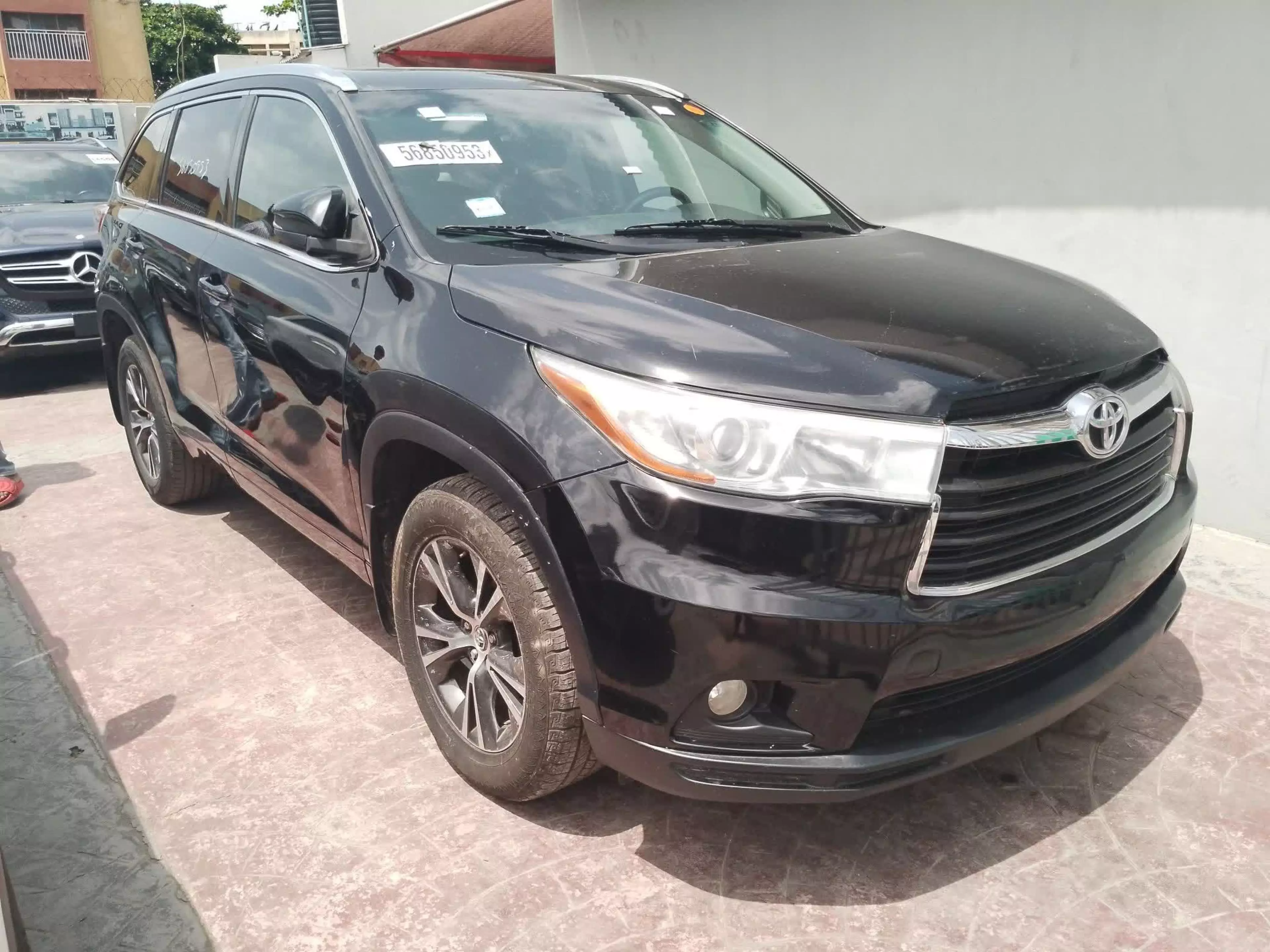 Toyota Highlander  - 2016