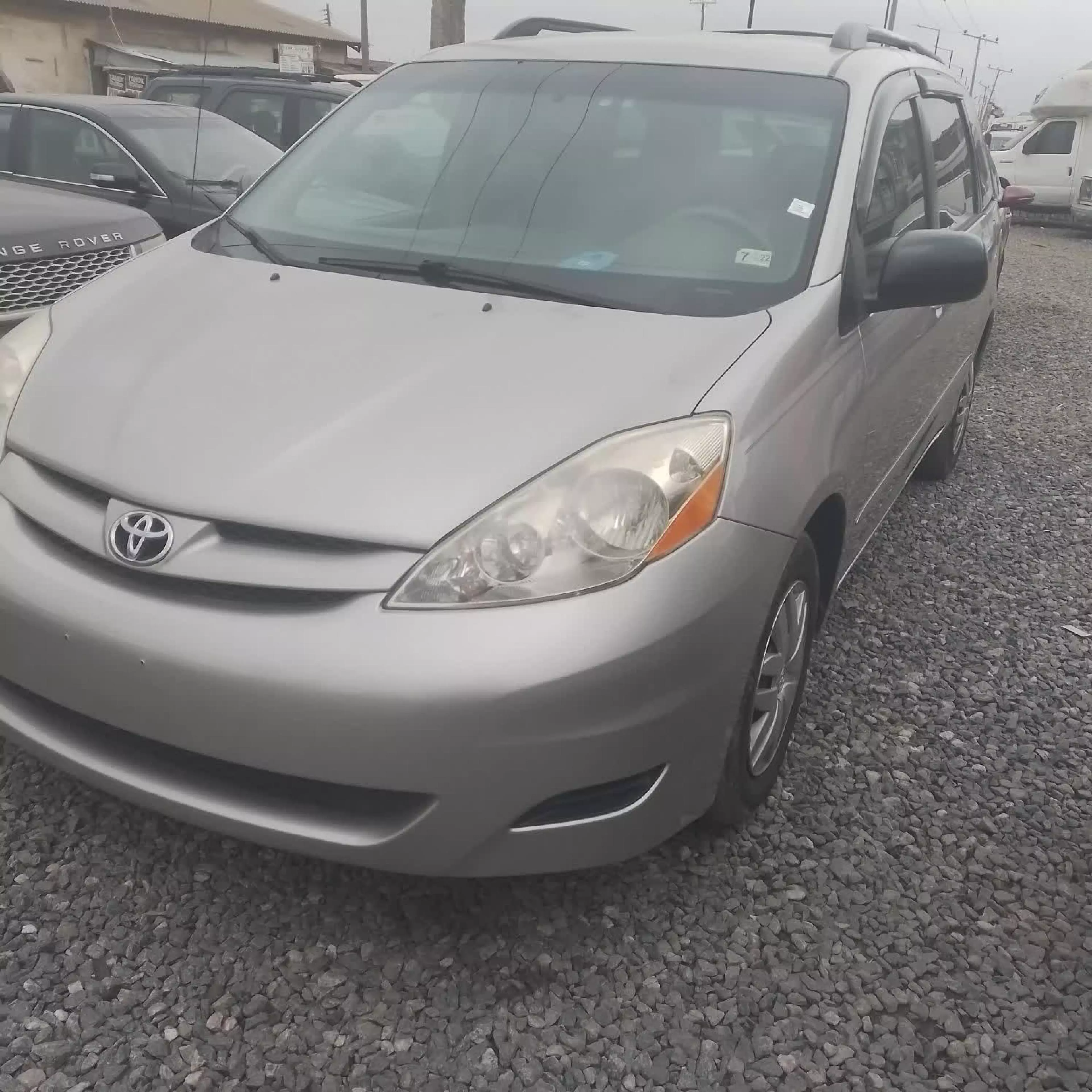 Toyota Sienna  - 2008