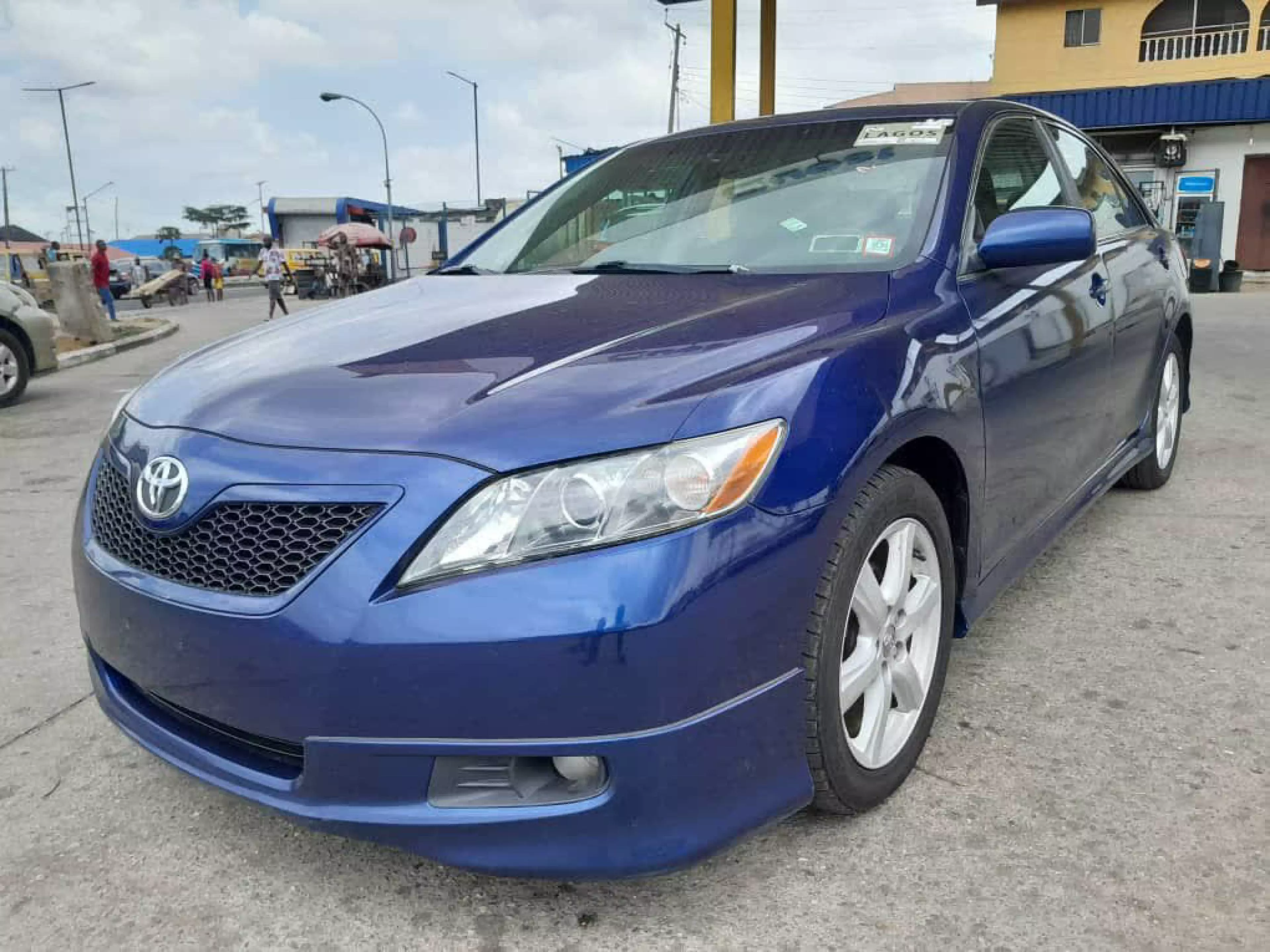 Toyota Camry - 2009