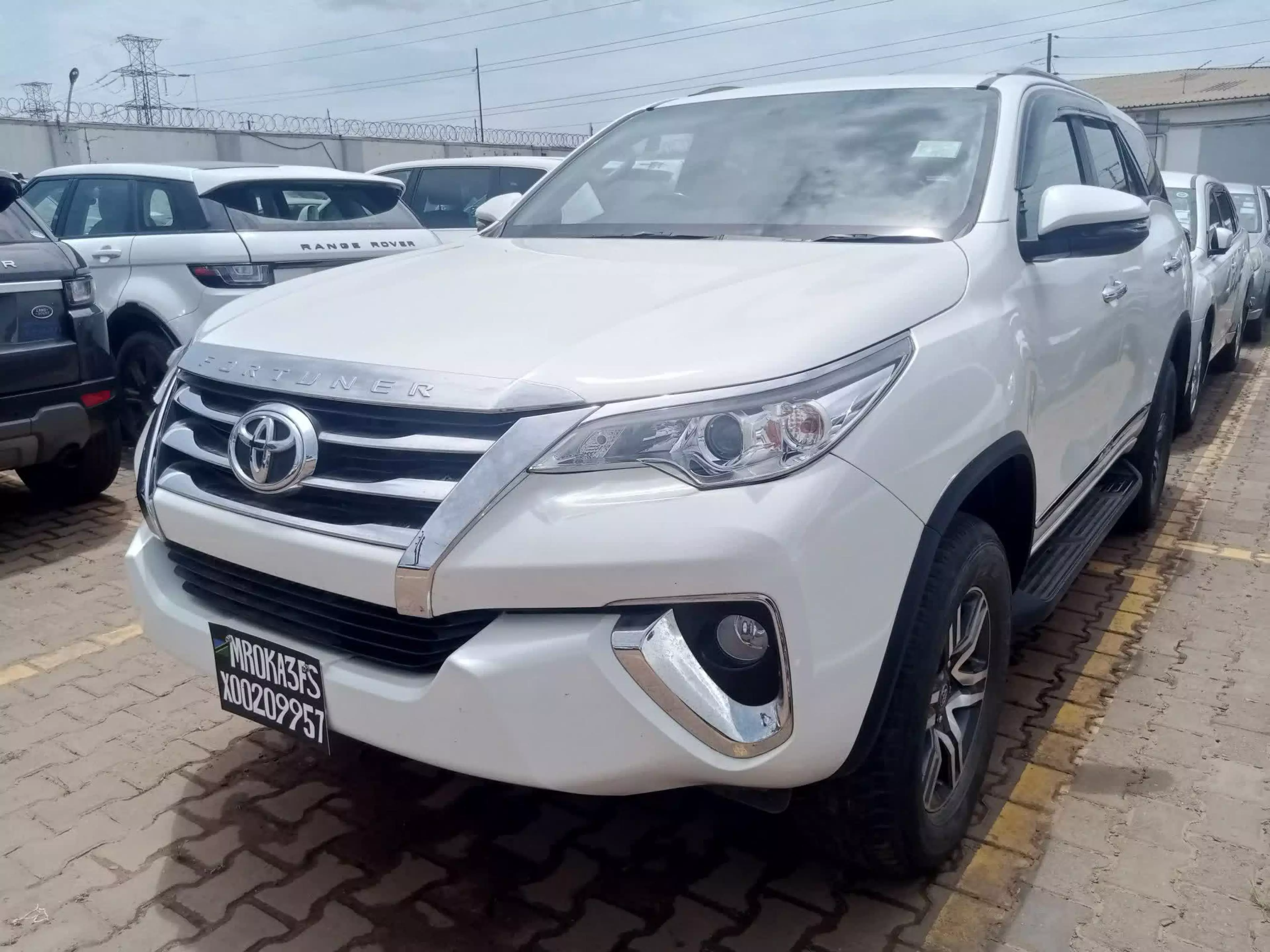 Toyota Fortuner  - 2017