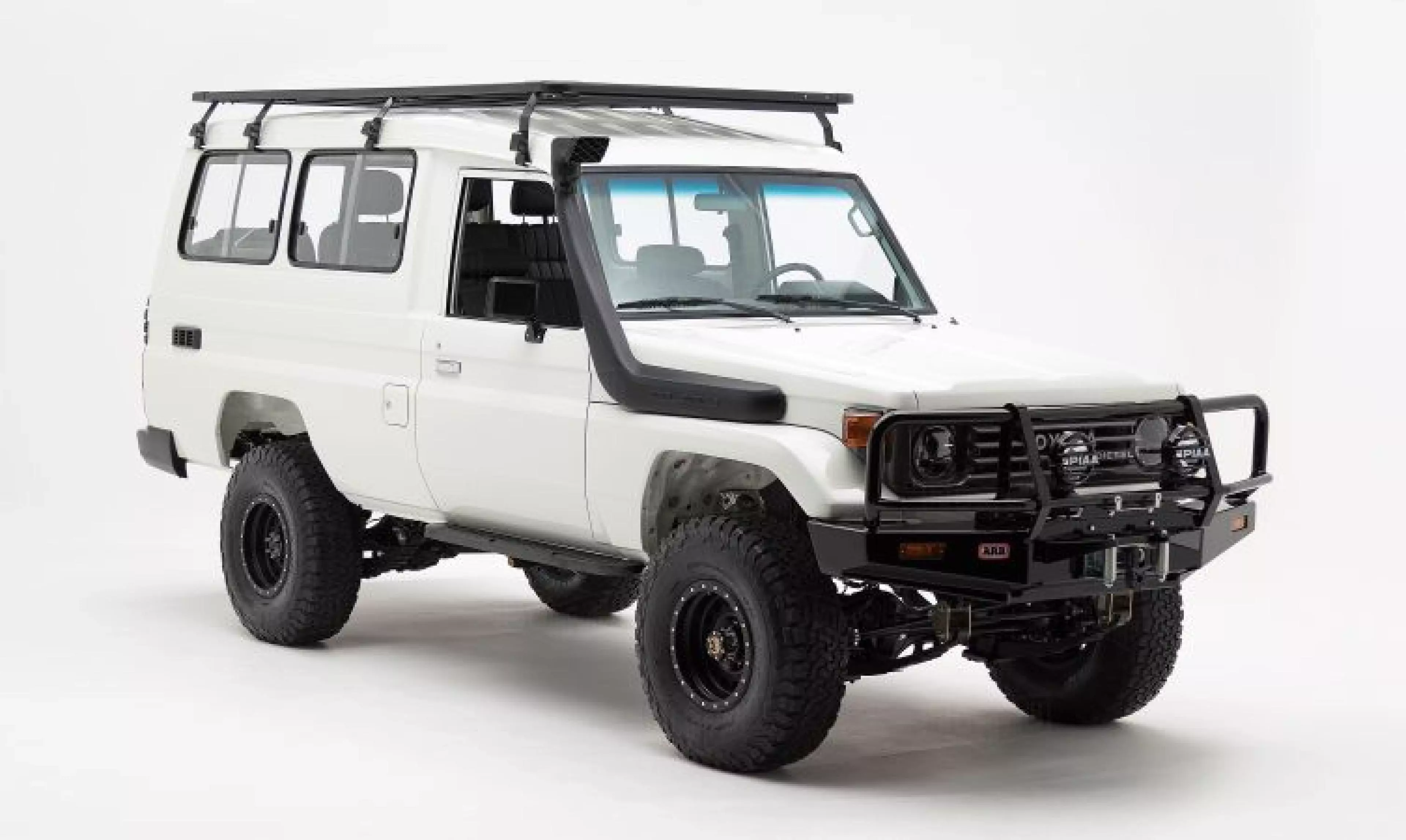 Toyota Land Cruiser Trooper  - 2024