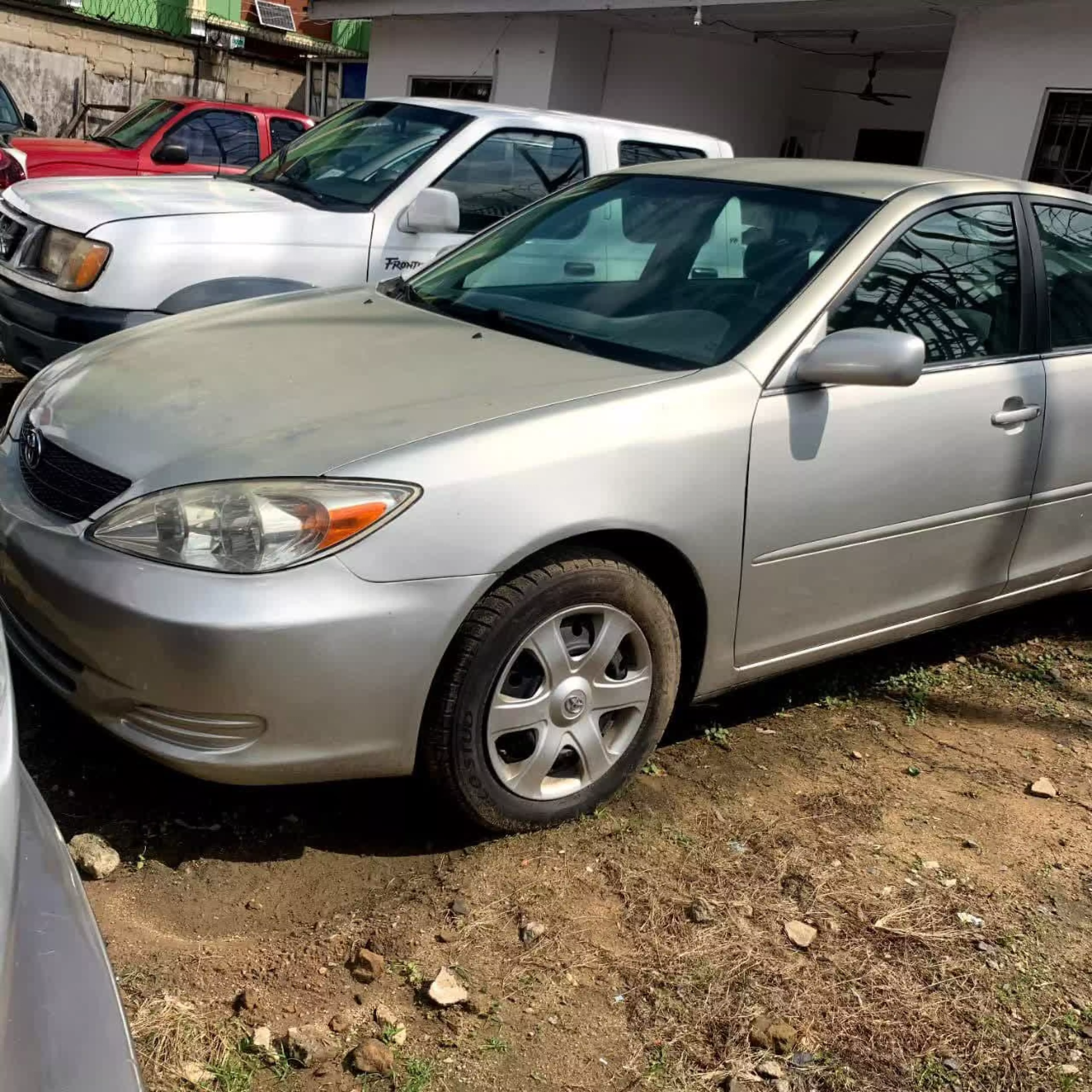 Toyota Camry  - 2004