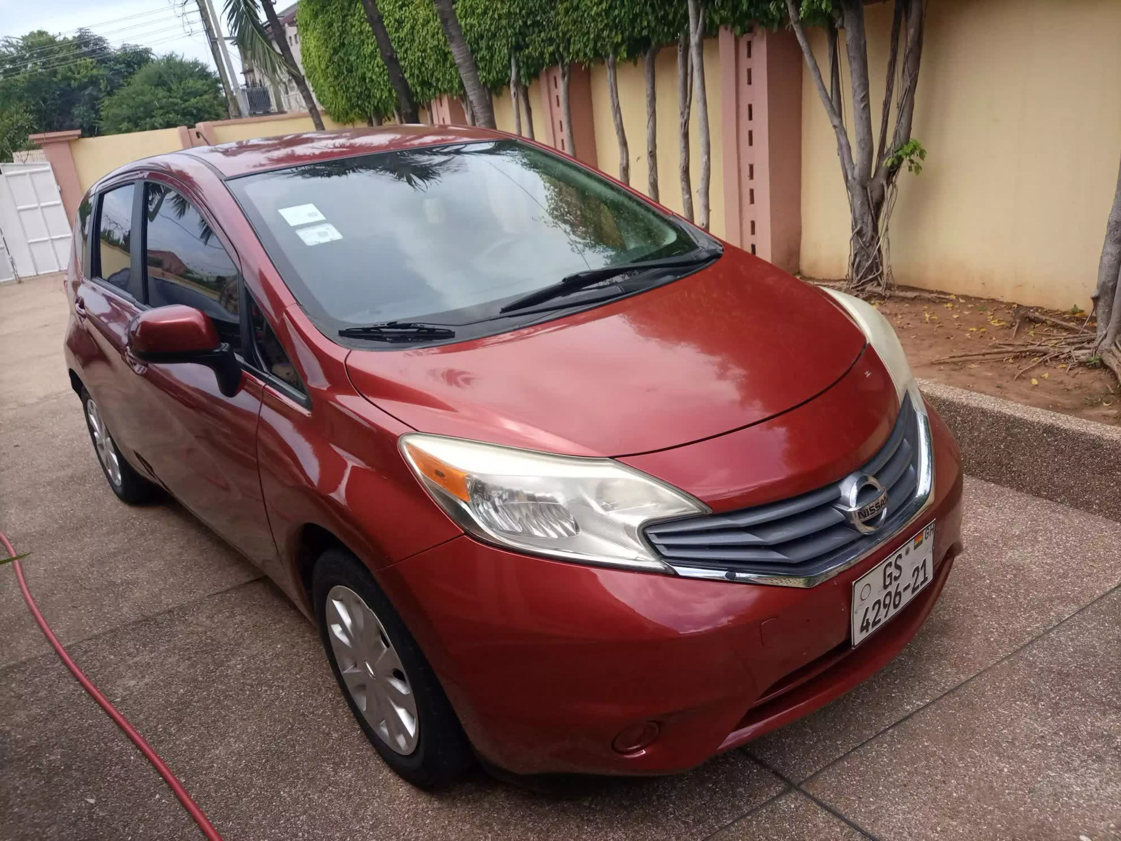 Nissan Versa - 2014