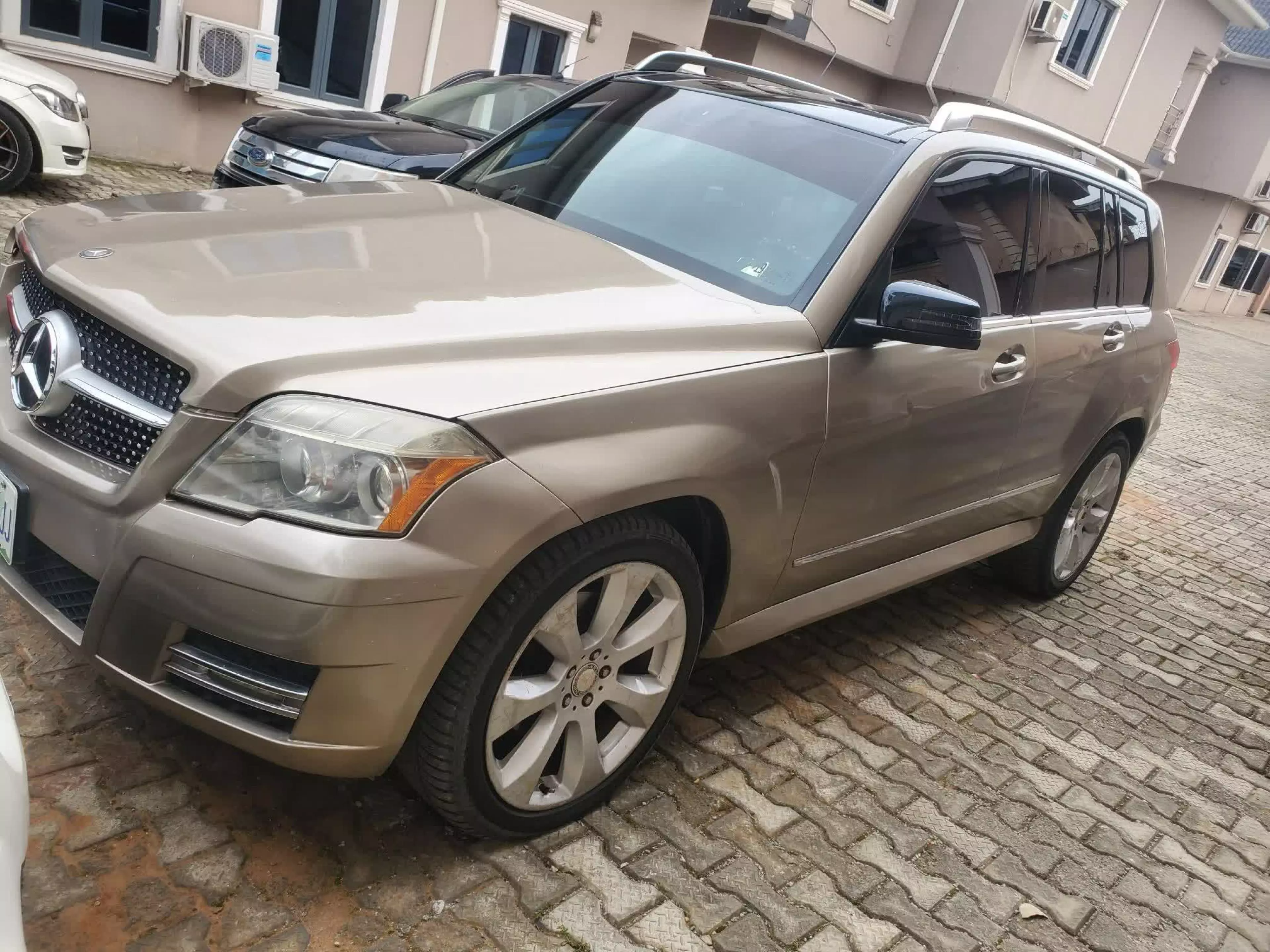 Mercedes-Benz GLK 350 - 2010