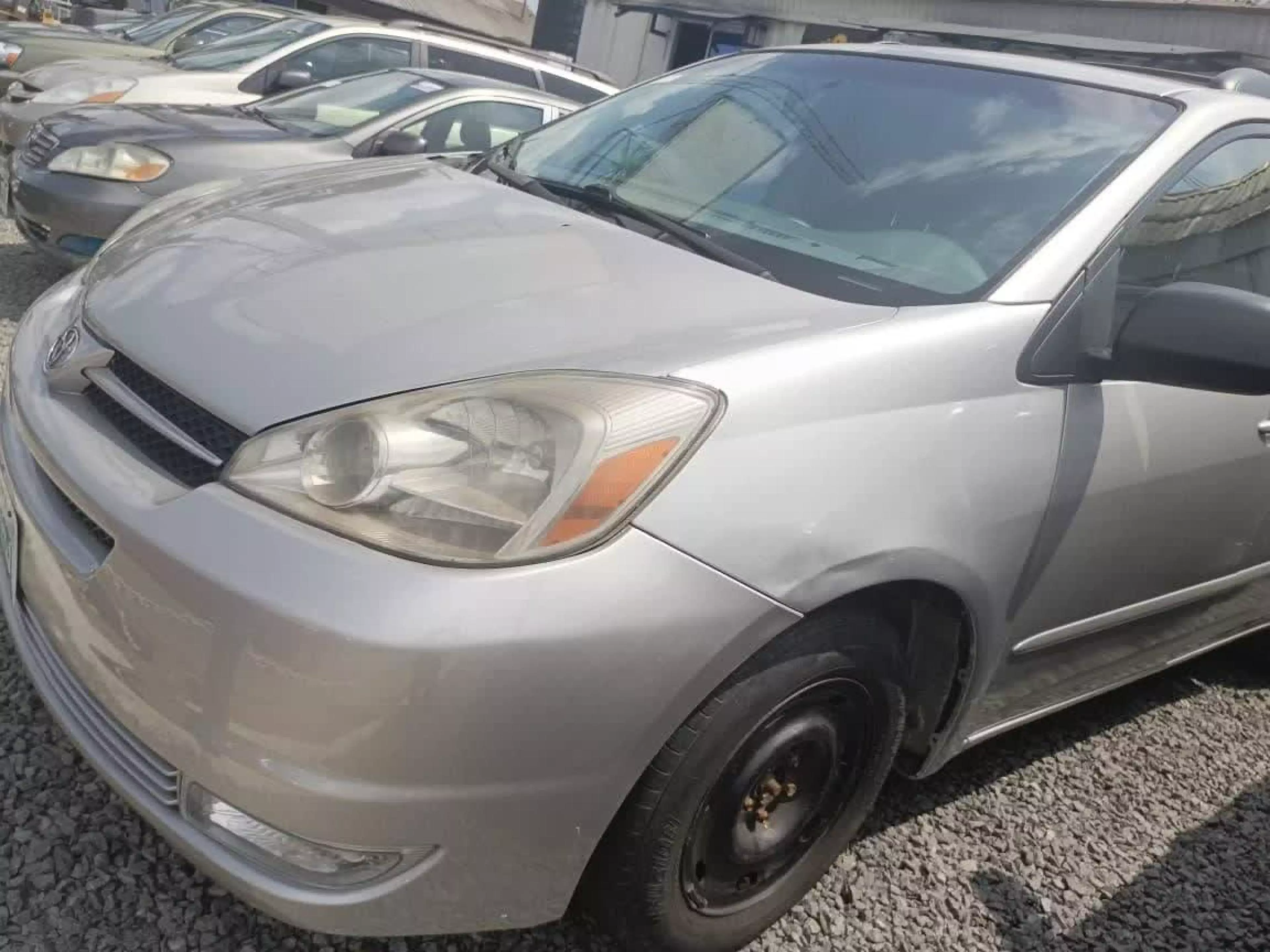 Toyota Sienna  - 2006