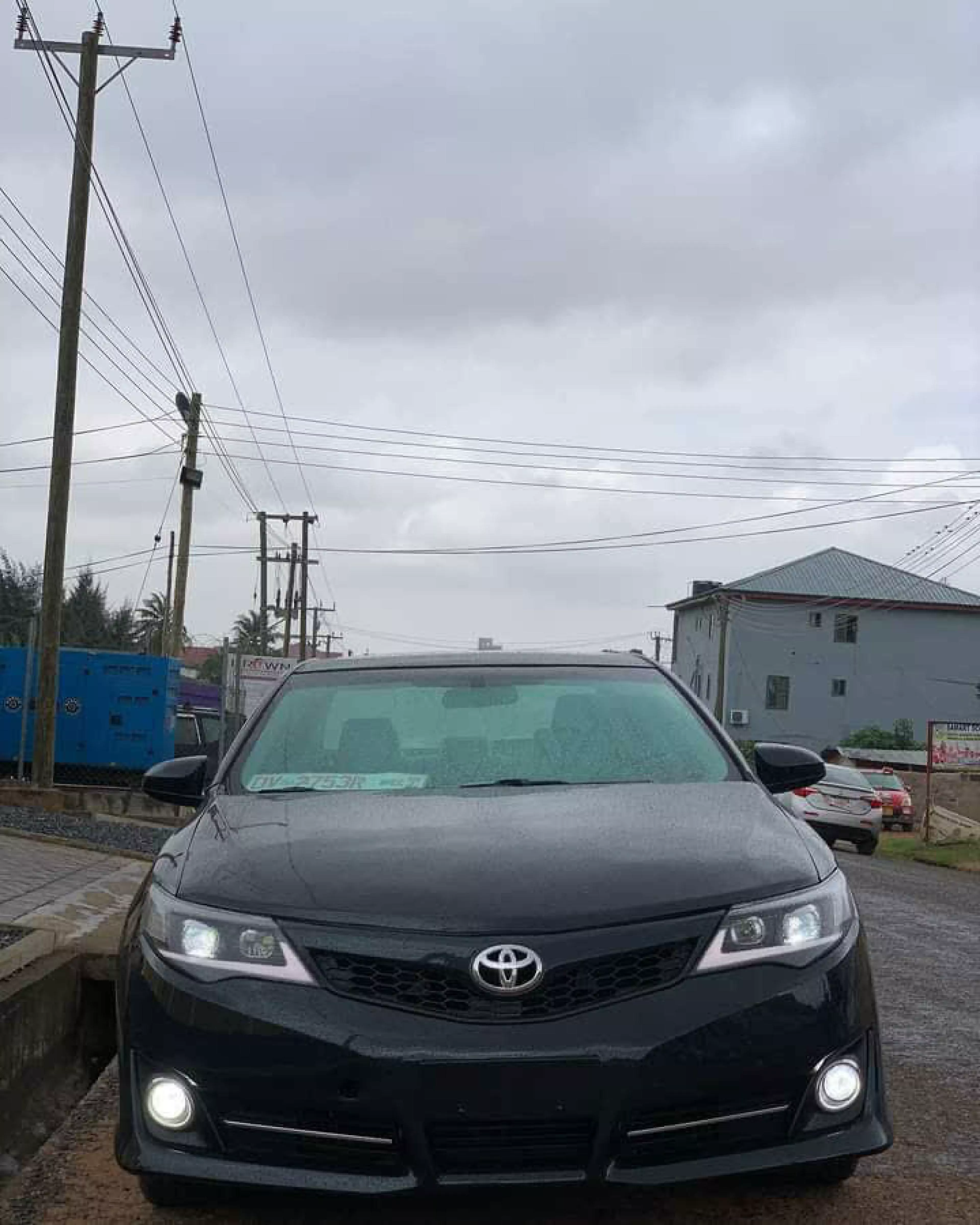 Toyota Camry - 2013