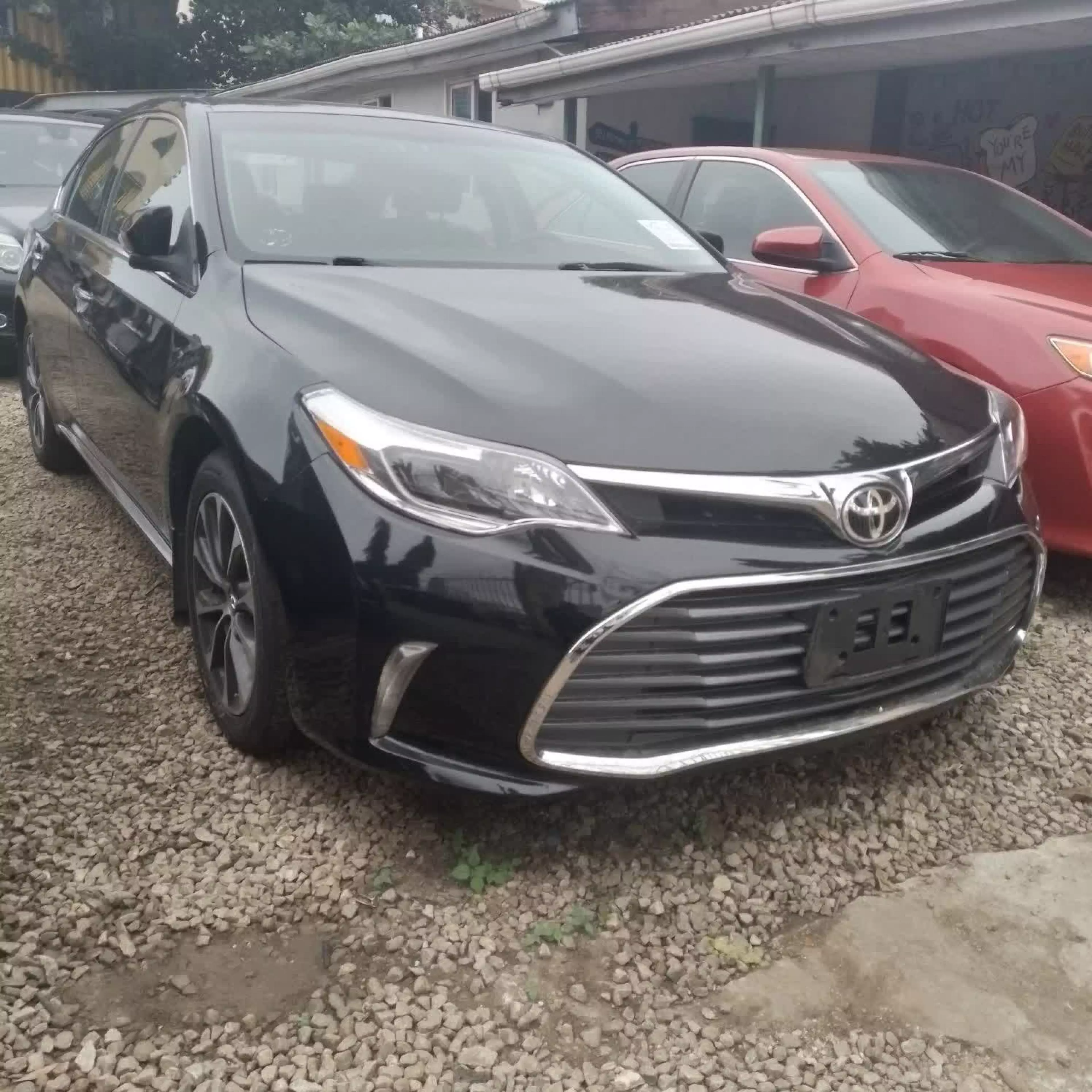 Toyota Avalon  - 2016