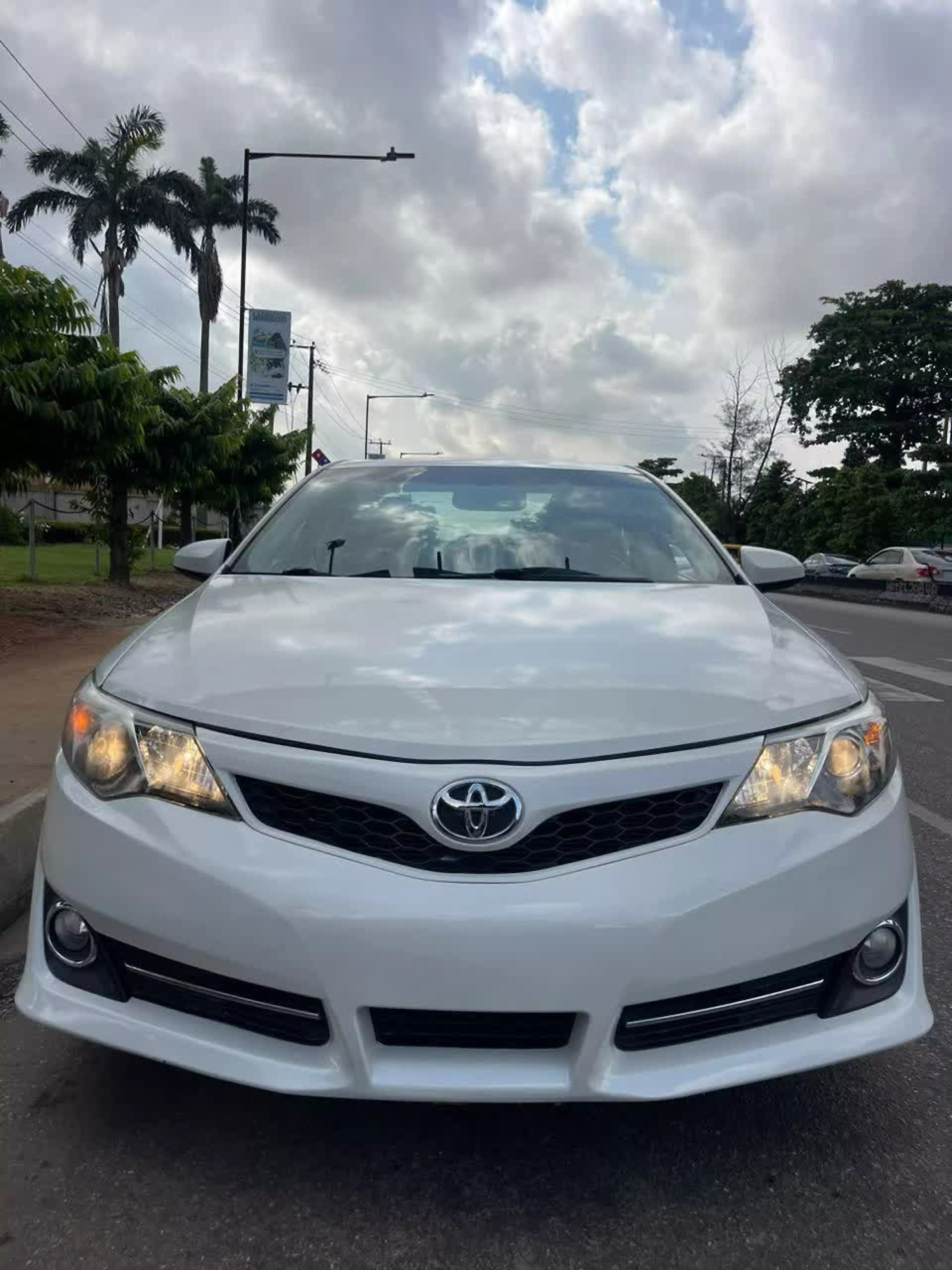 Toyota Camry - 2012