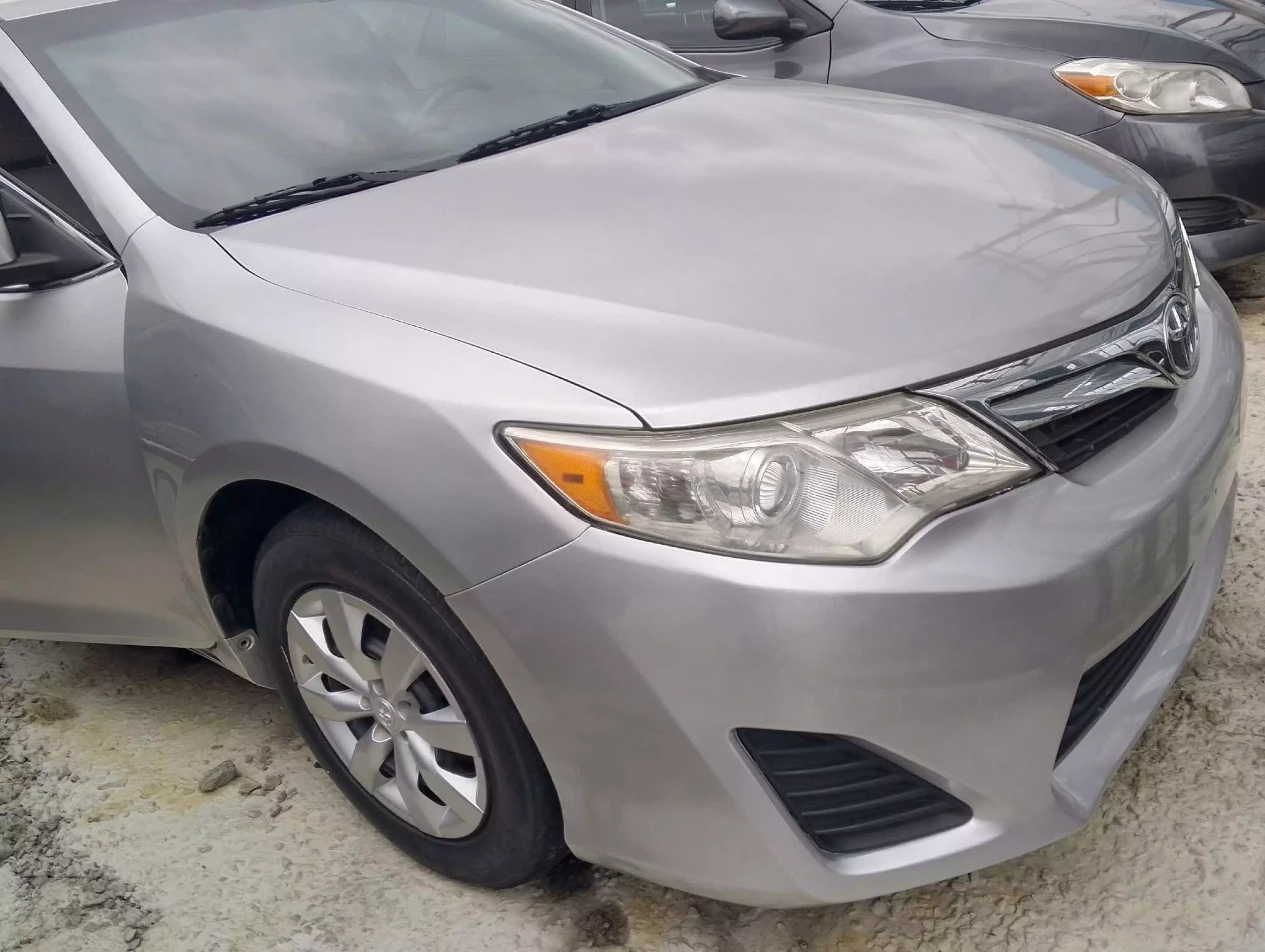 Toyota Camry - 2012