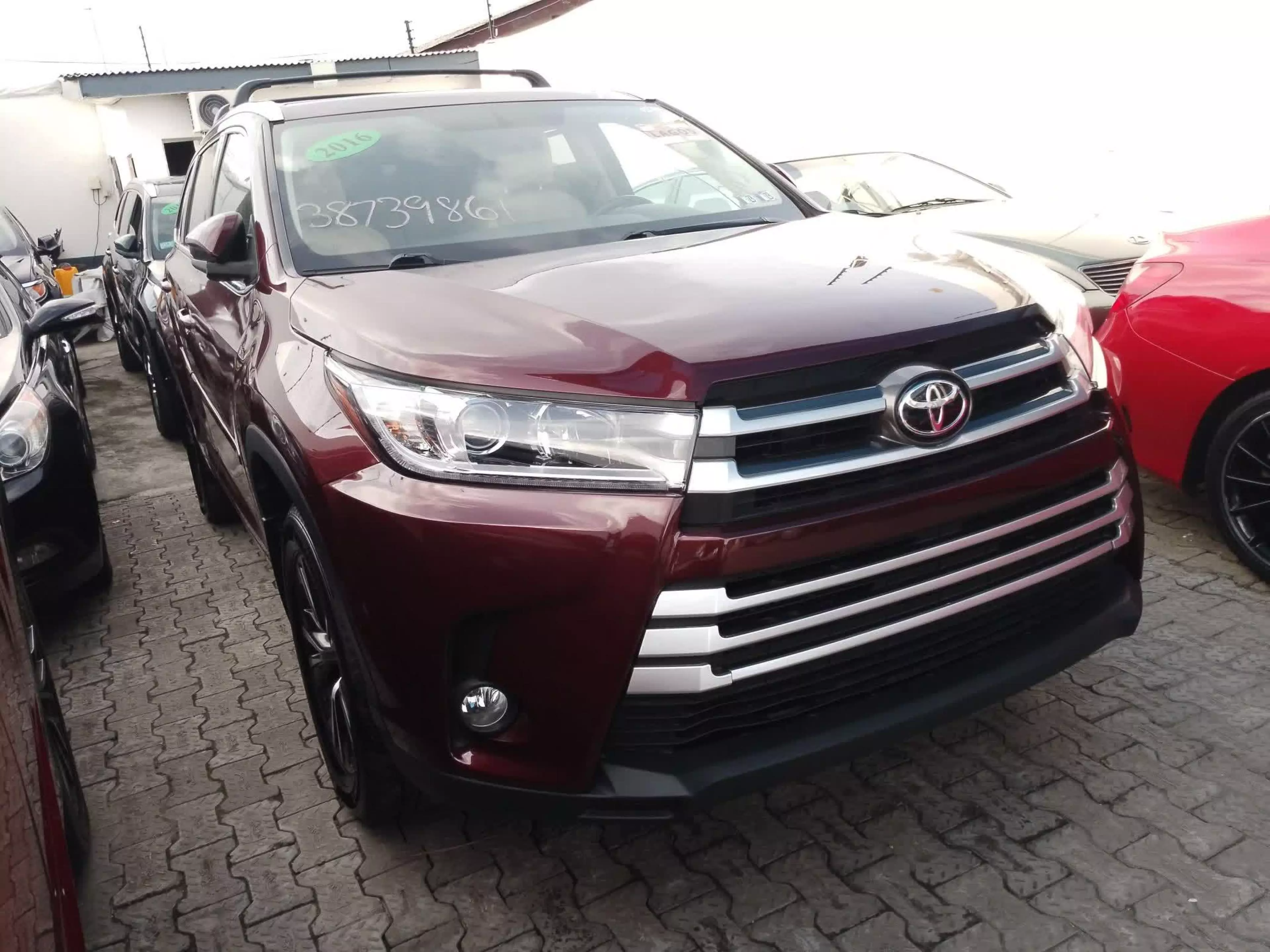 Toyota Highlander - 2016