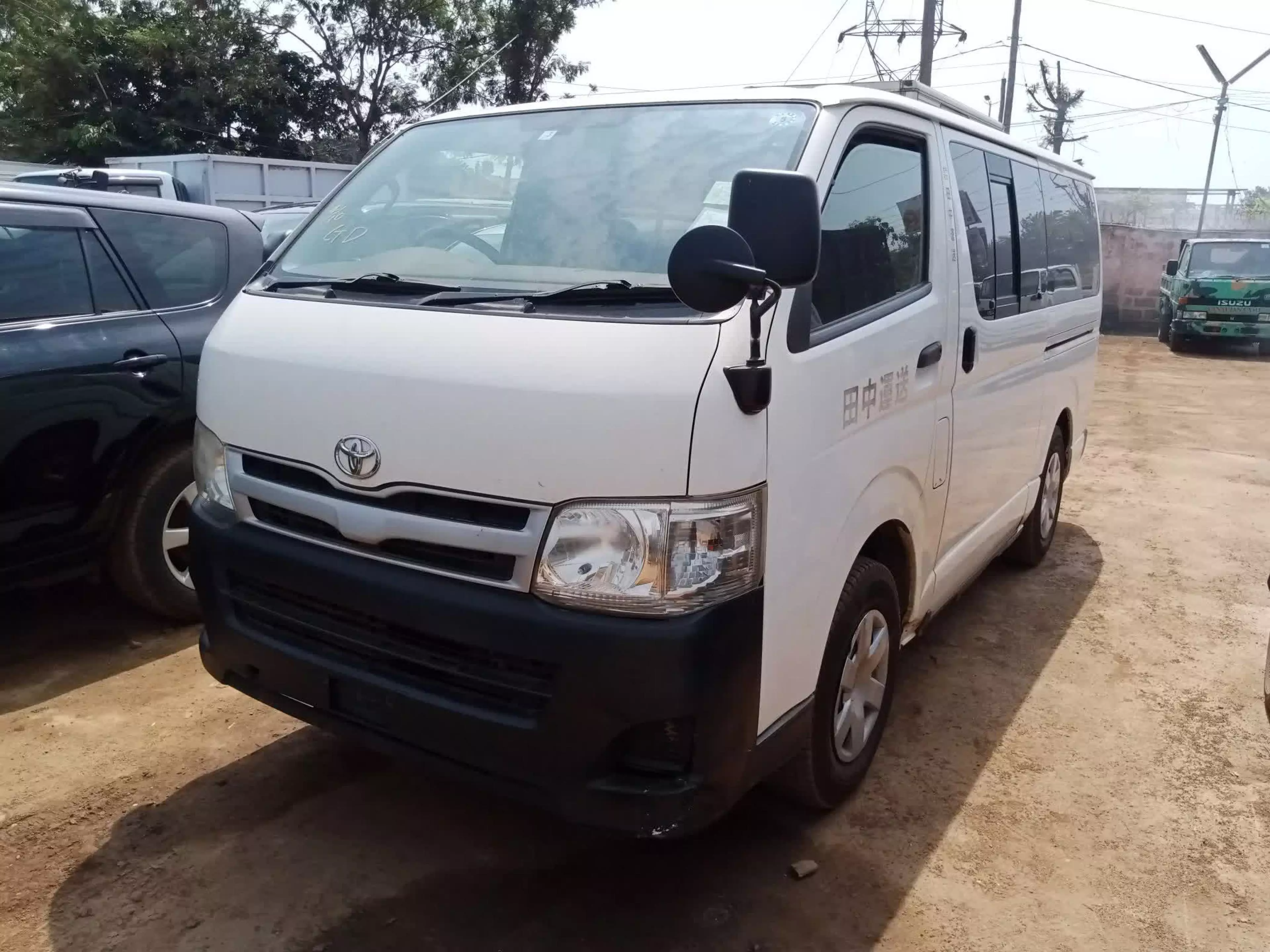 Toyota Hiace - 2012