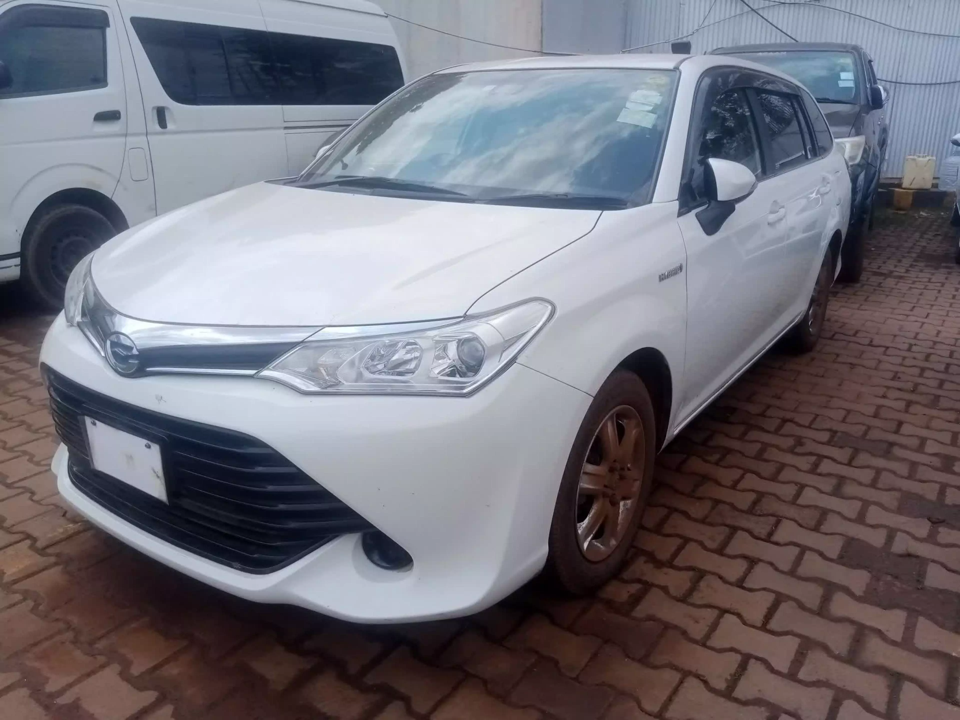 Toyota Fielder hybrid  - 2016