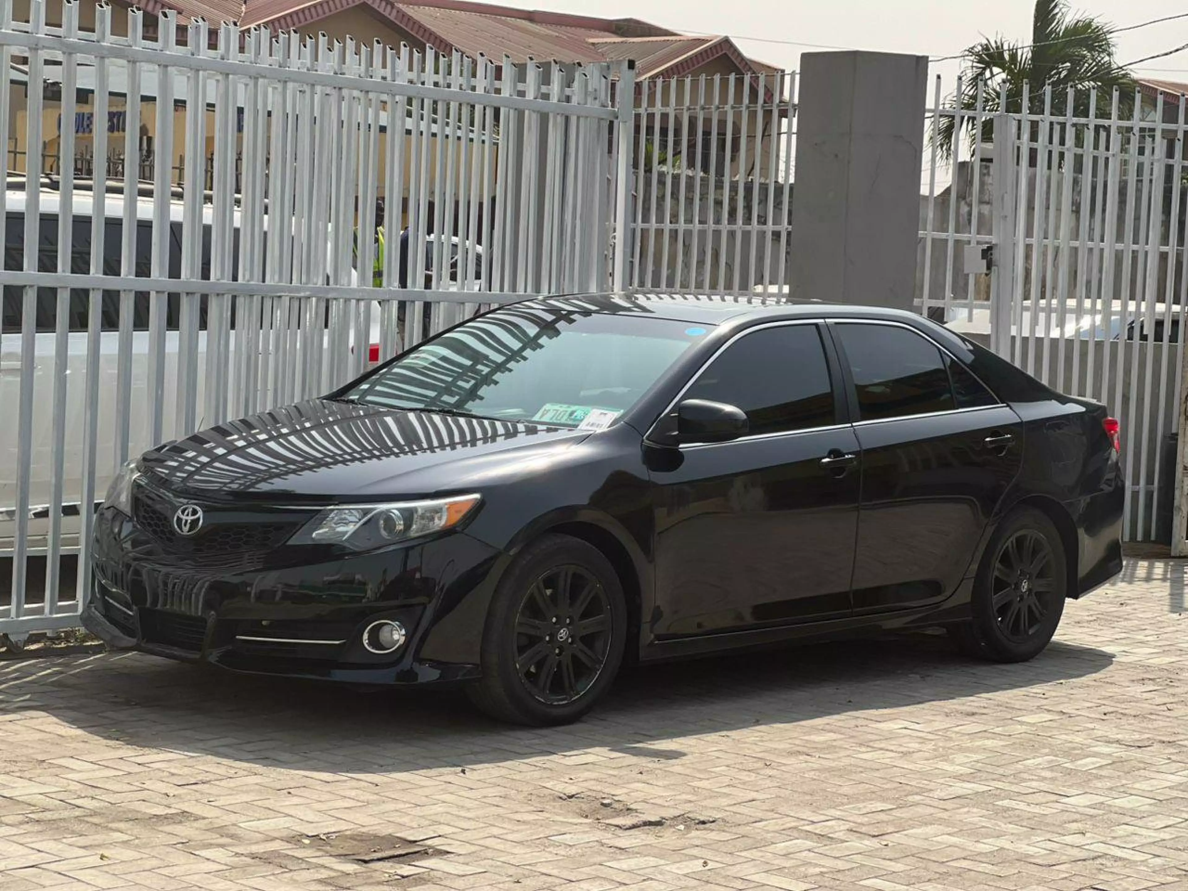 Toyota Camry  - 2012