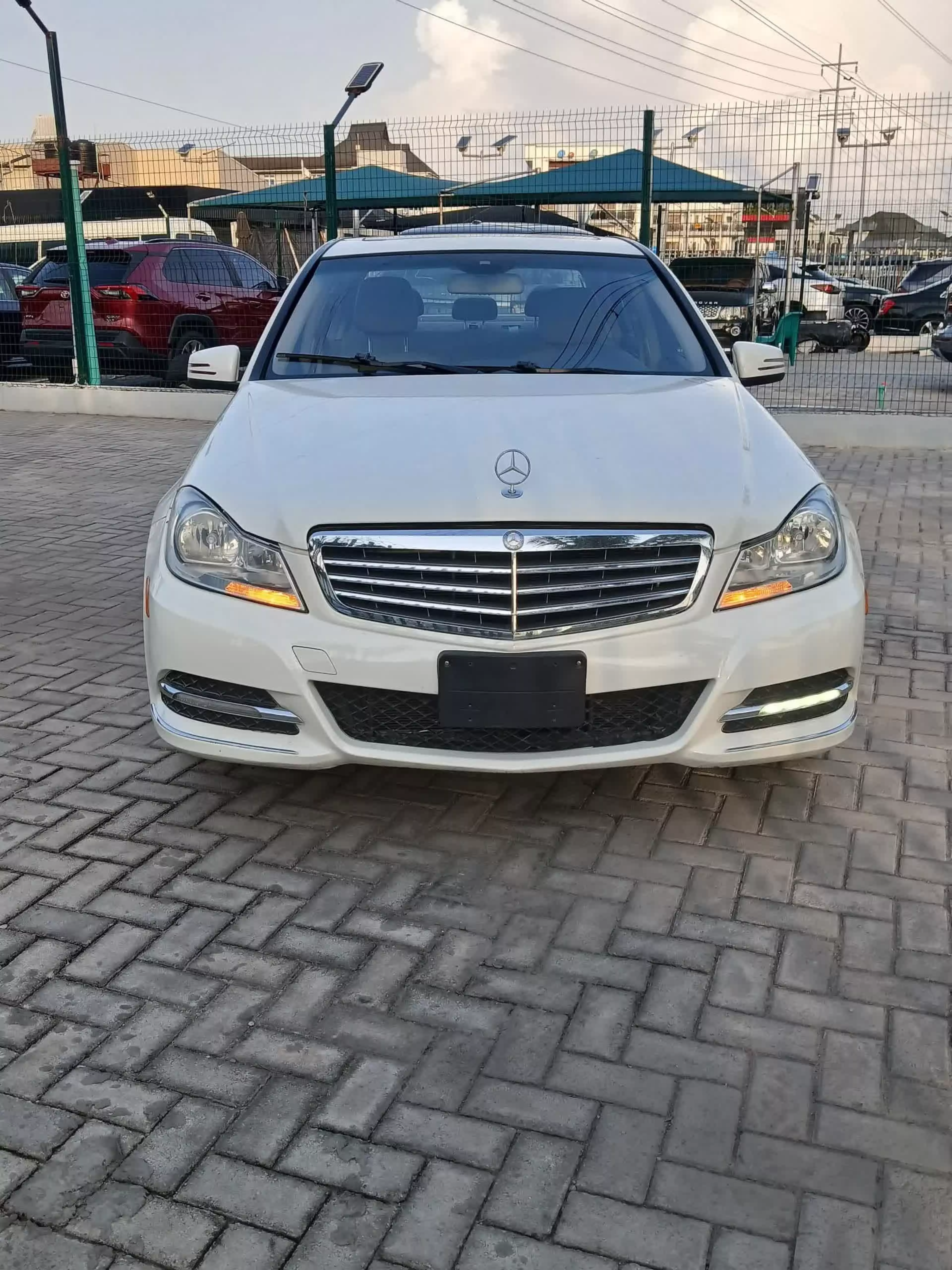 Mercedes-Benz C 300  - 2012