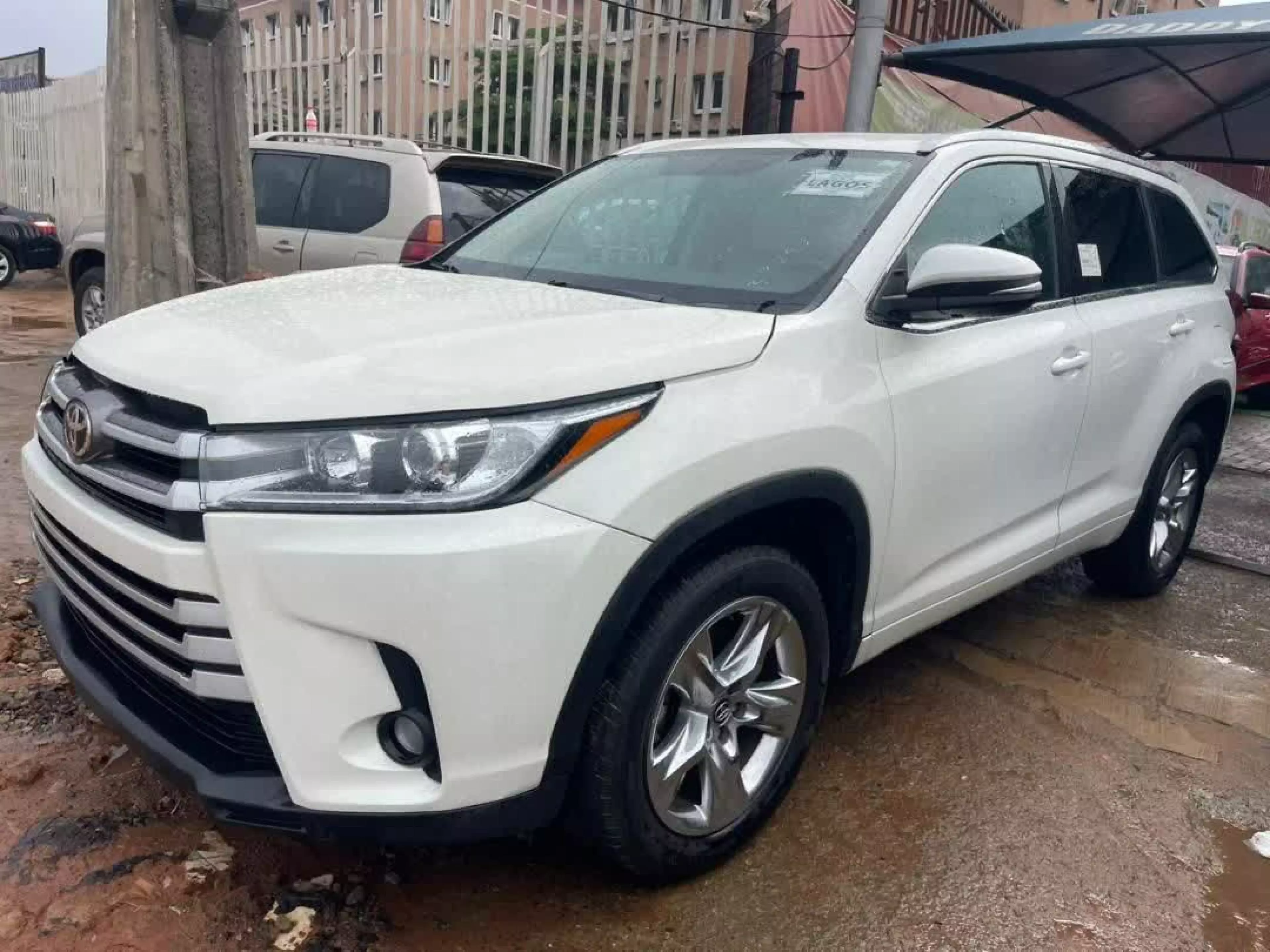 Toyota Highlander  - 2016