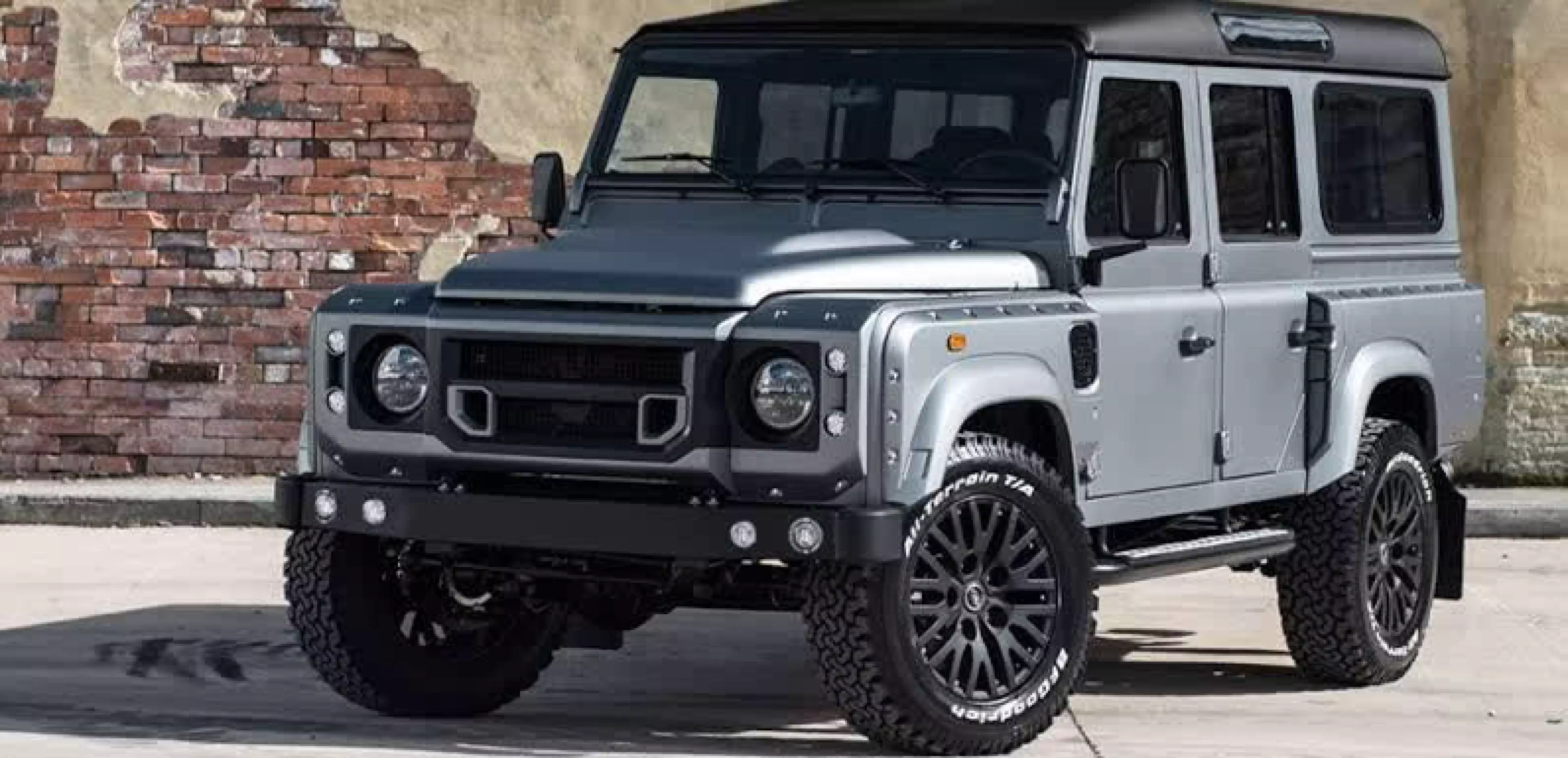 Land Rover Defender  - 2019