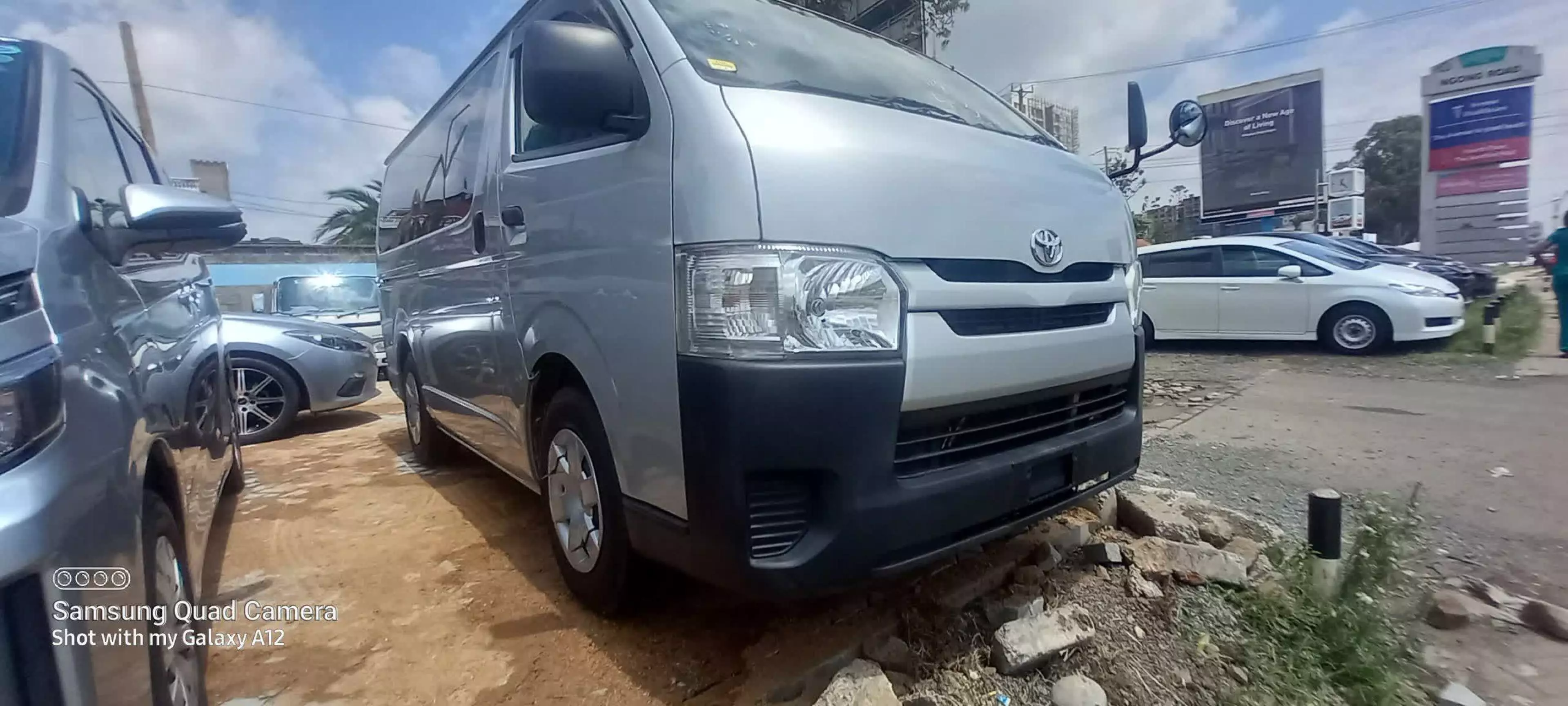 Toyota Toyoace  - 2016