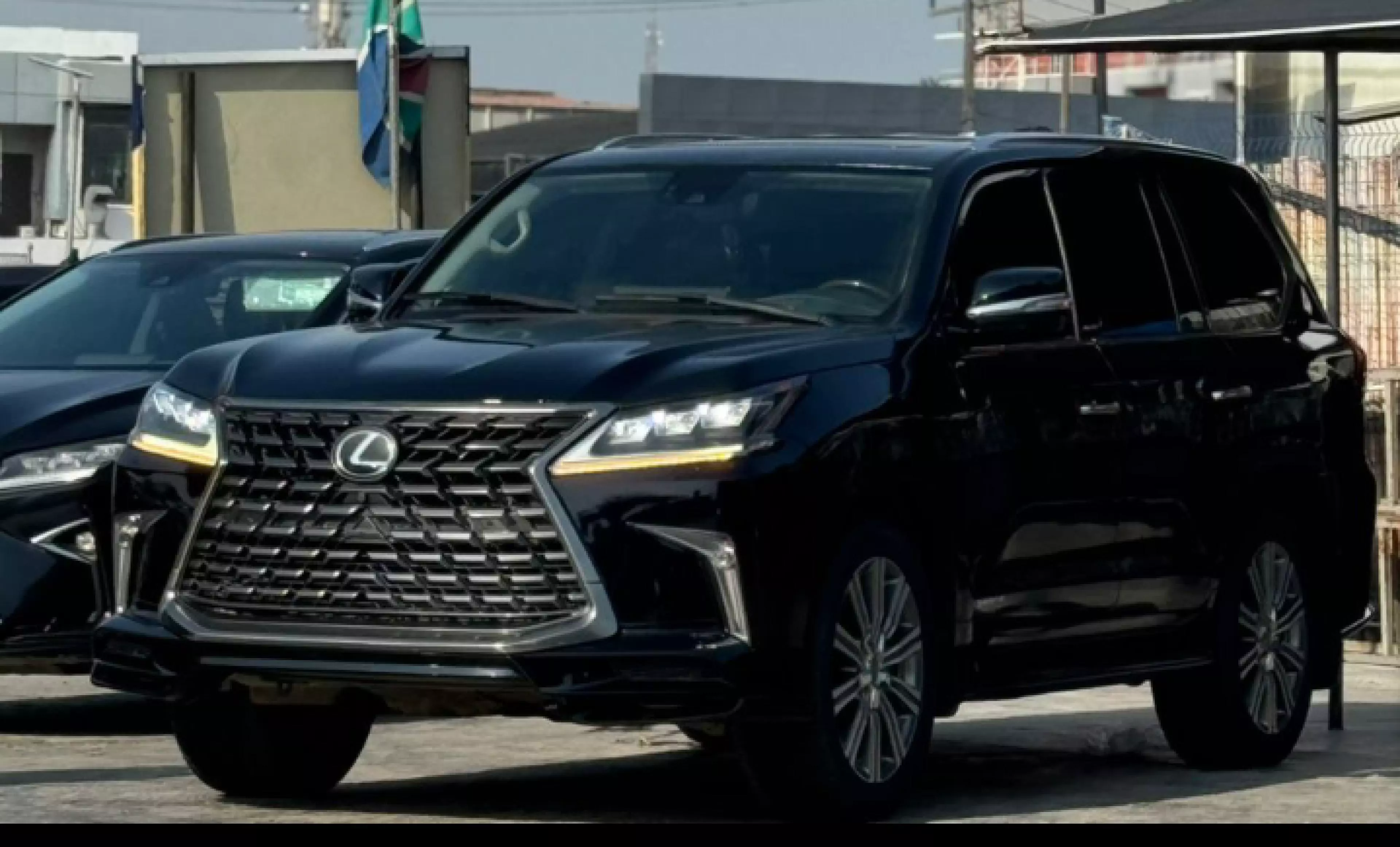 Lexus LX 570  - 2017