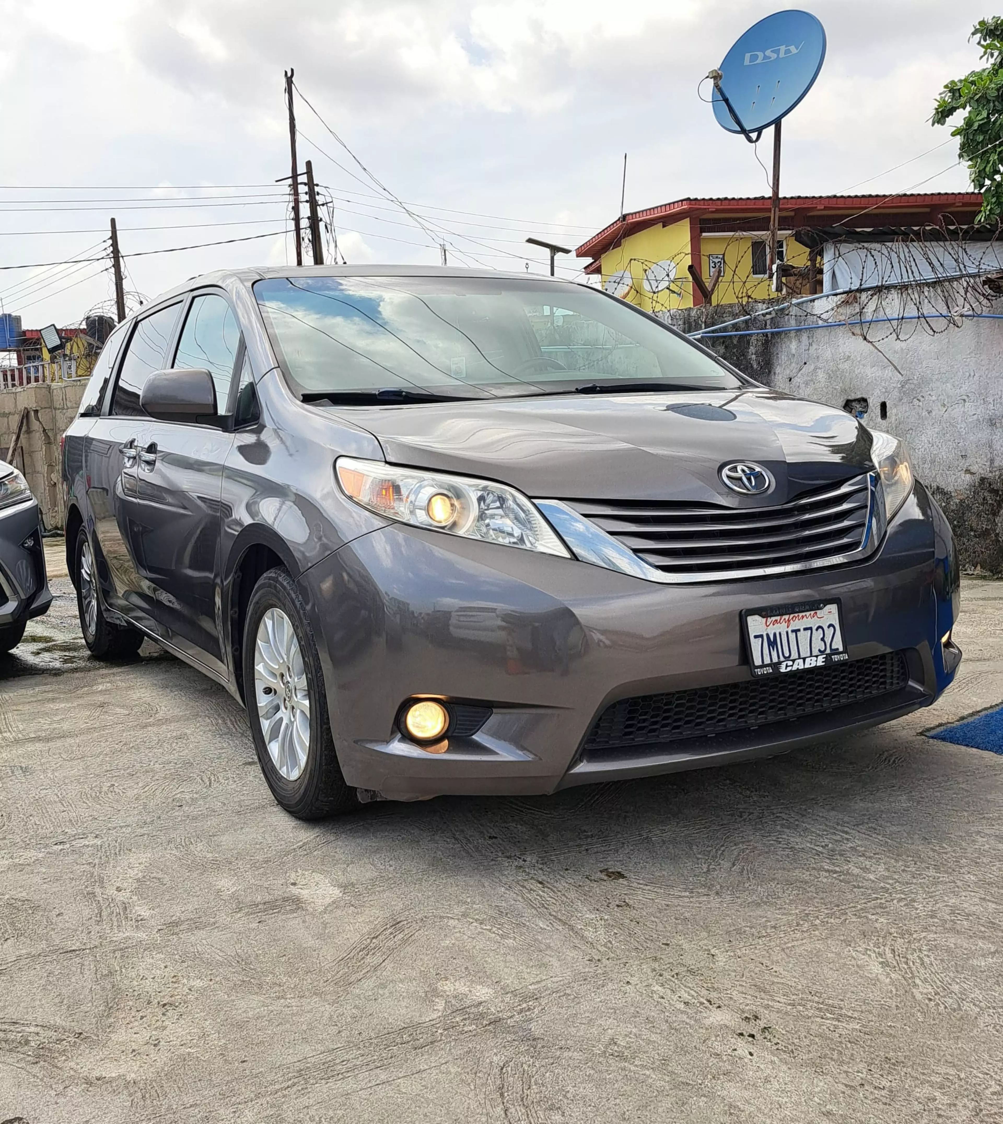 Toyota Sienna - 2015