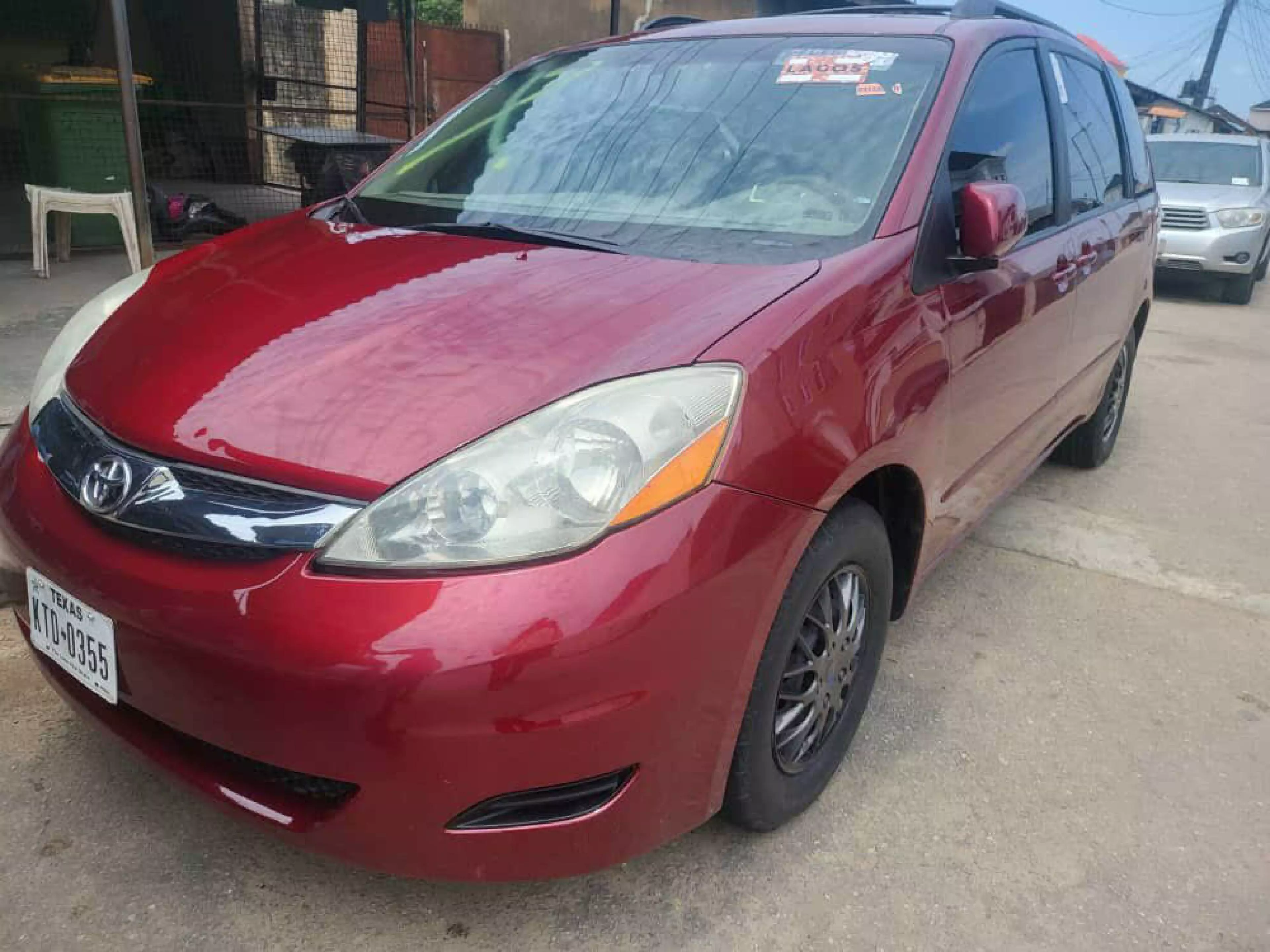 Toyota Sienna  - 2006