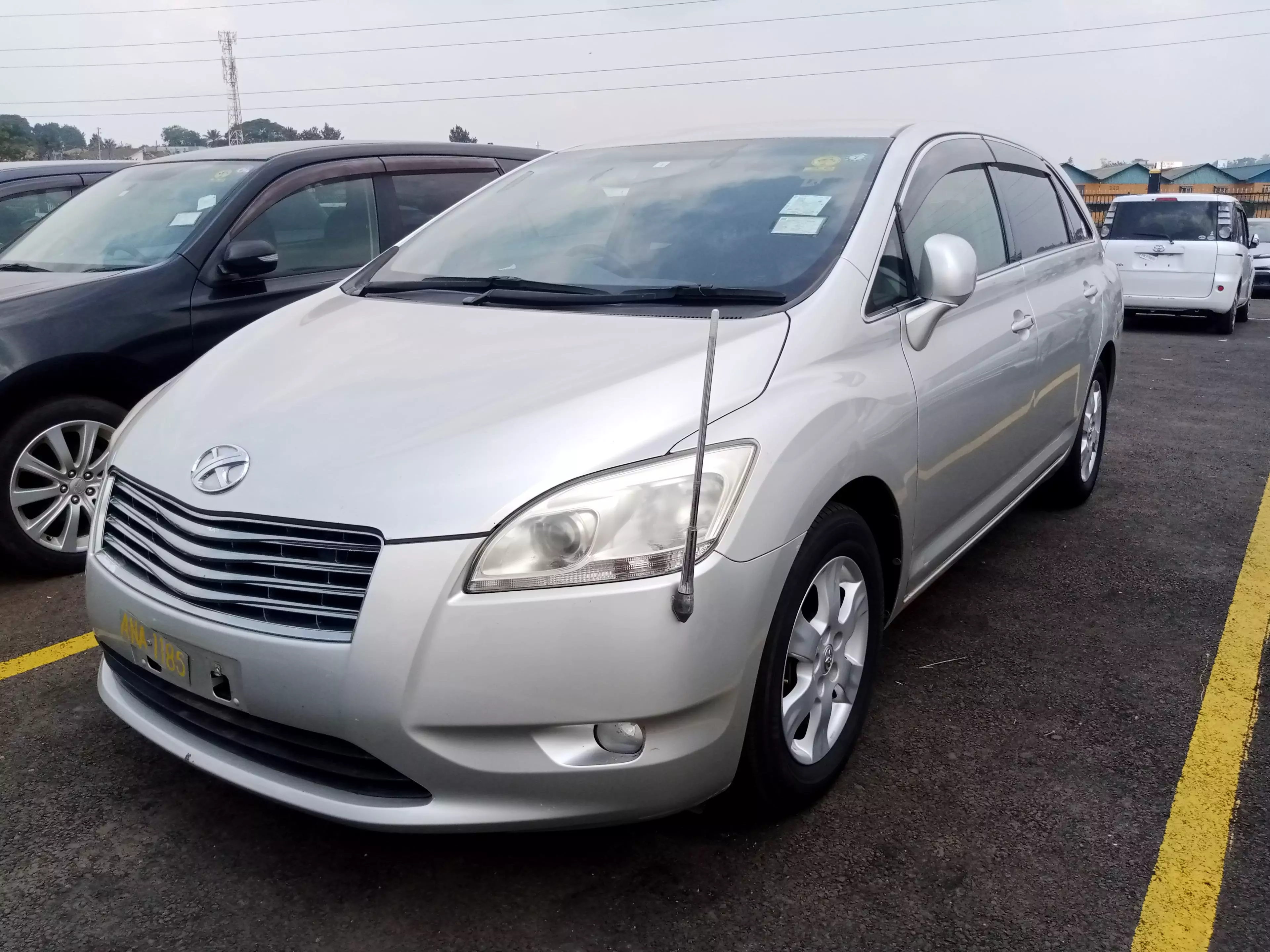 Toyota Mark X Zio - 2010