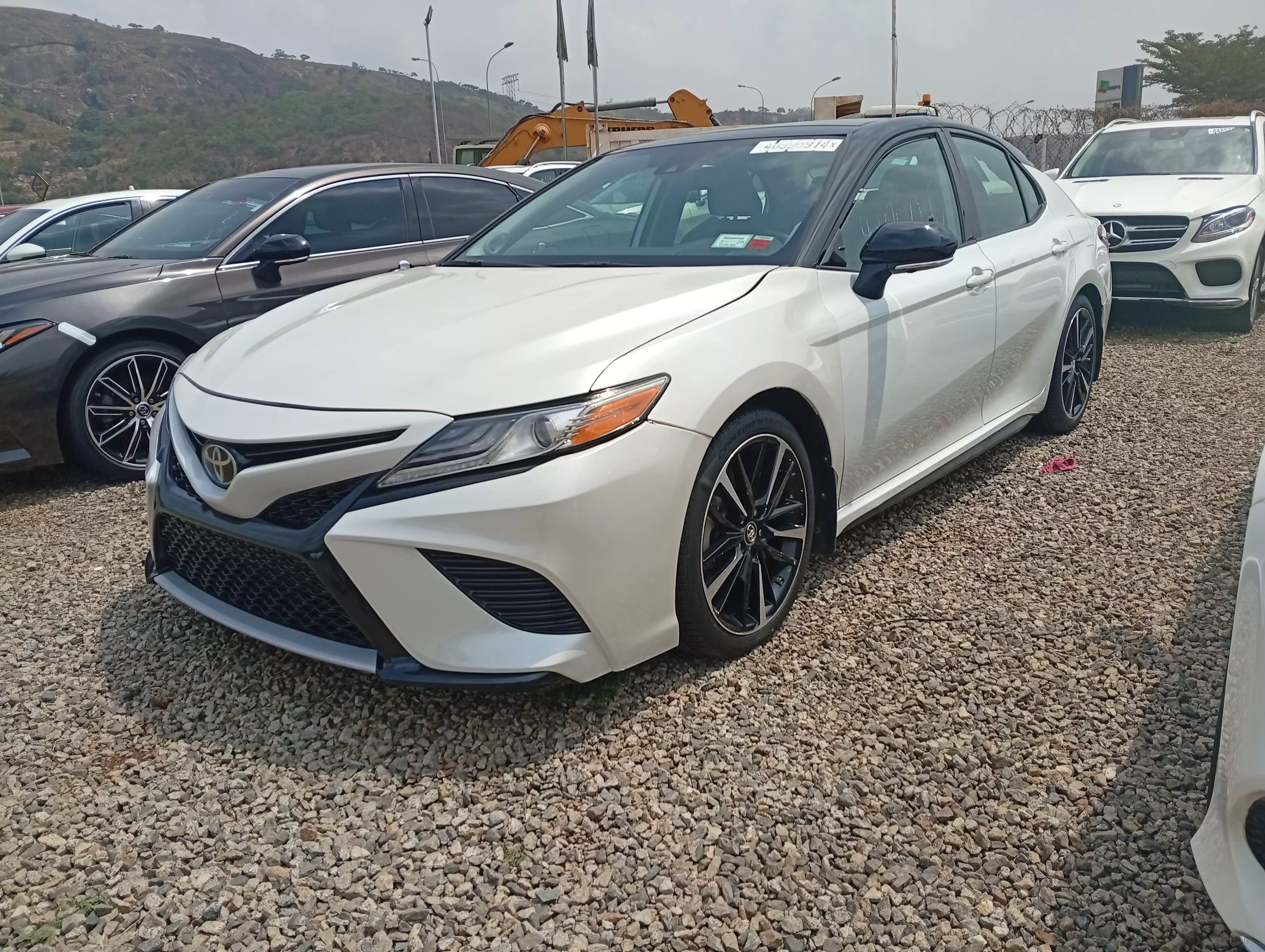 Toyota Camry  - 2019