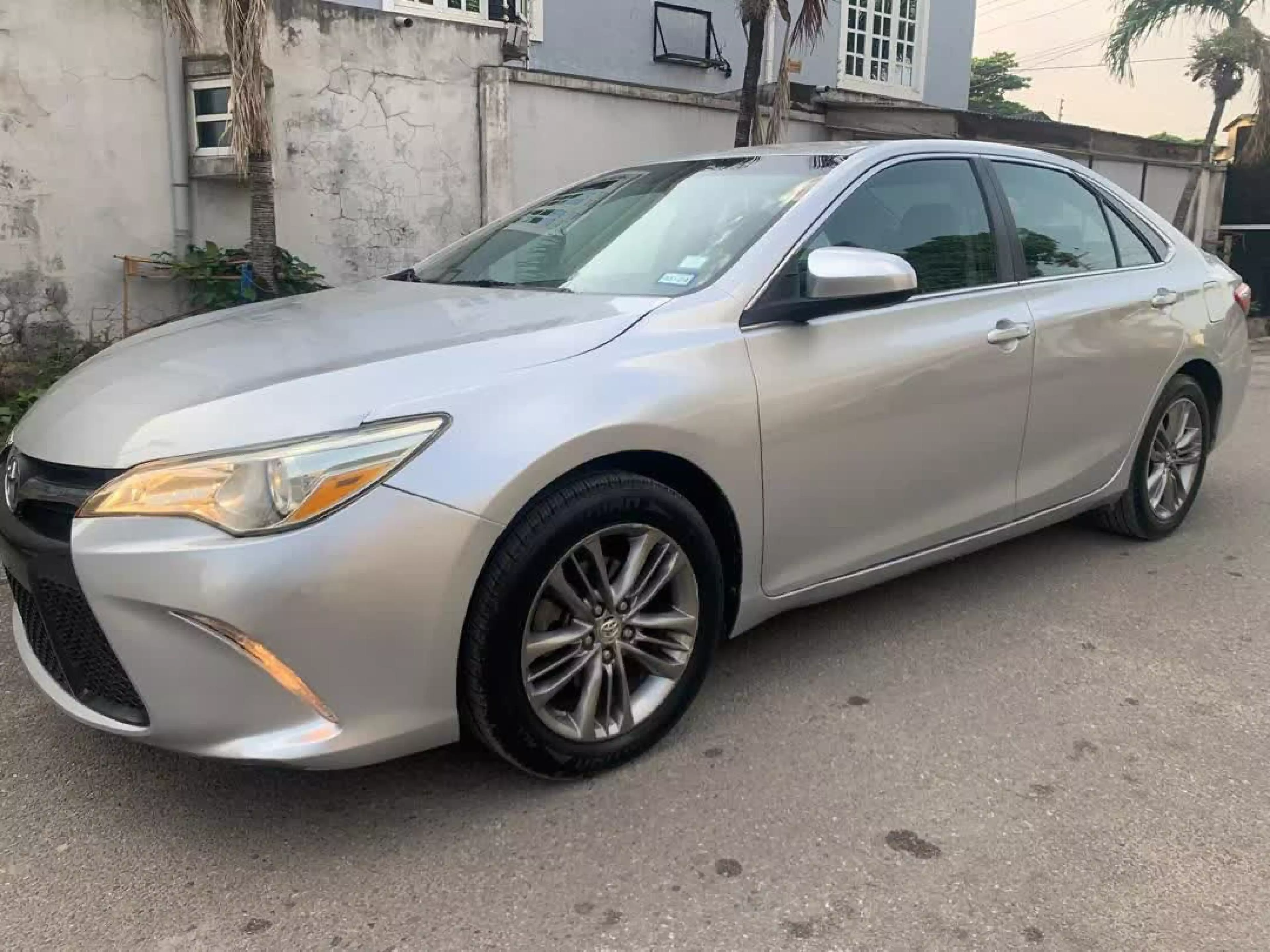 Toyota Camry  - 2017