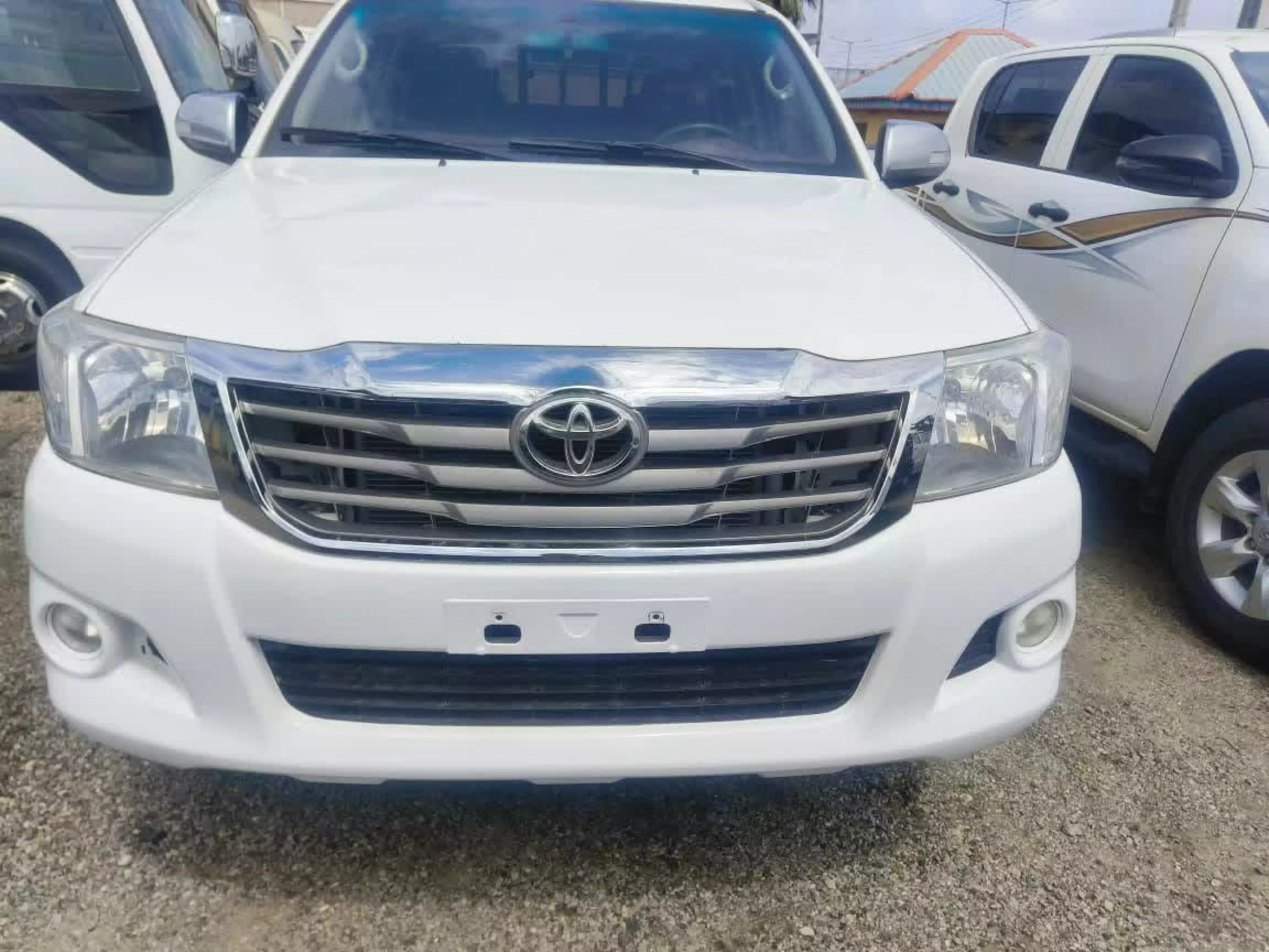 Toyota Hilux  - 2015