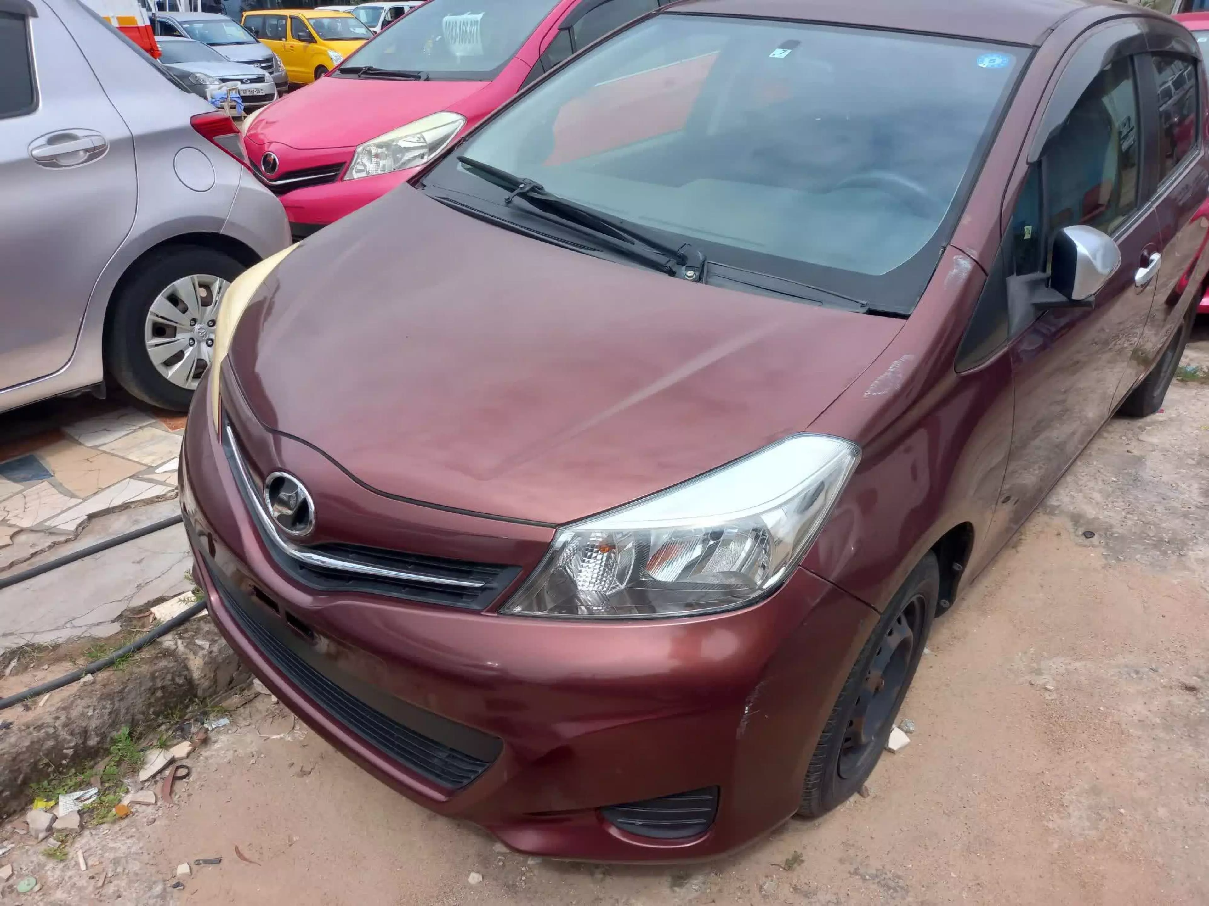 Toyota Vitz - 2011