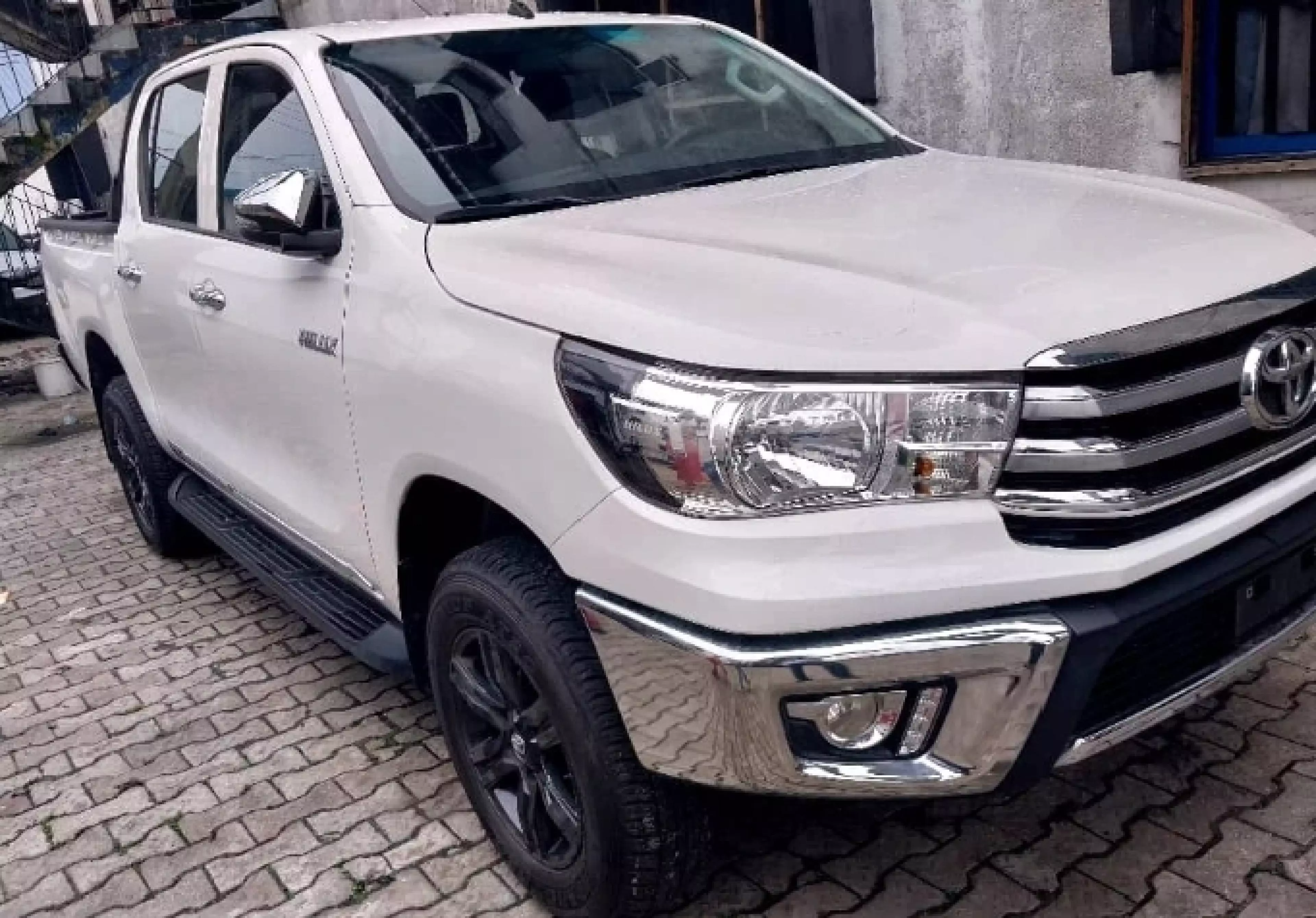 Toyota Hilux  - 2020