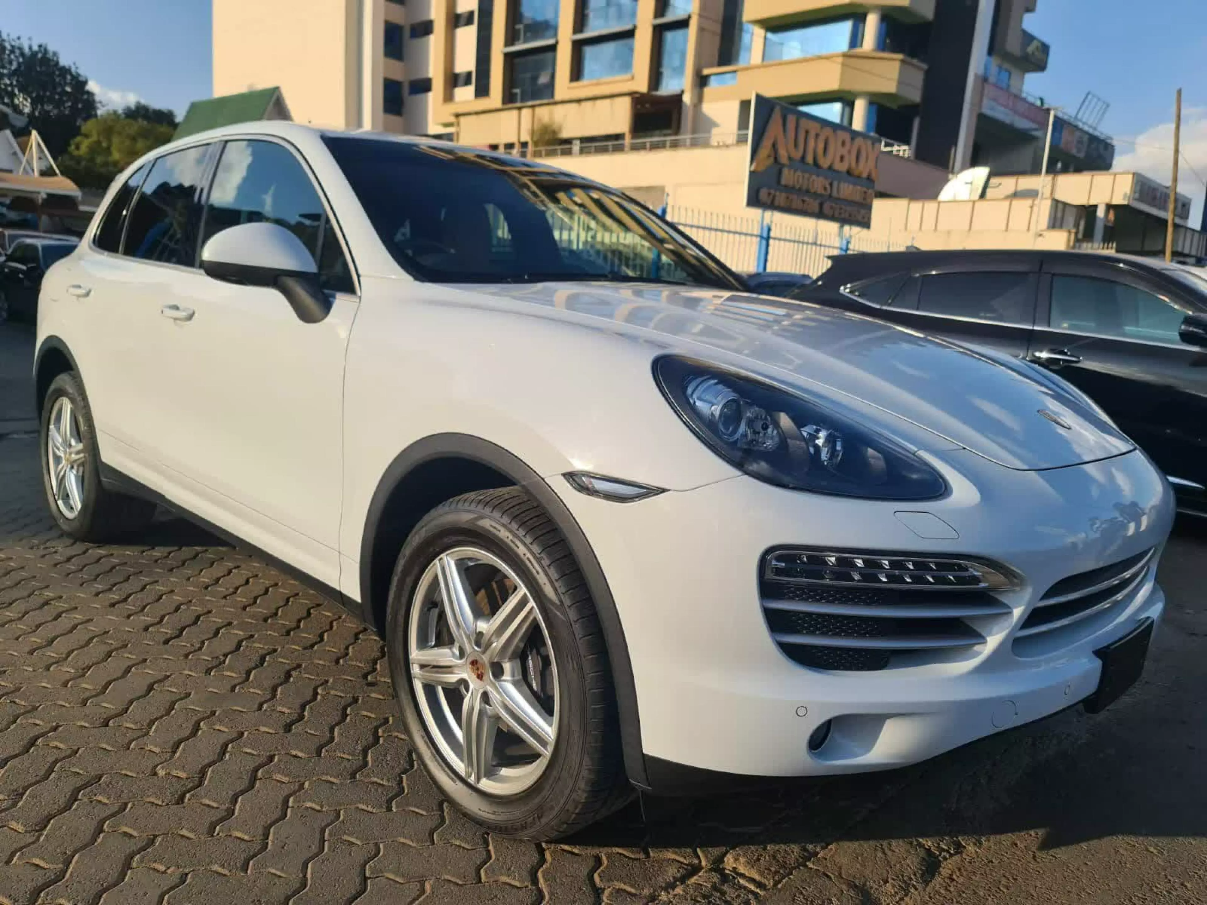 Porsche Cayenne  - 2014