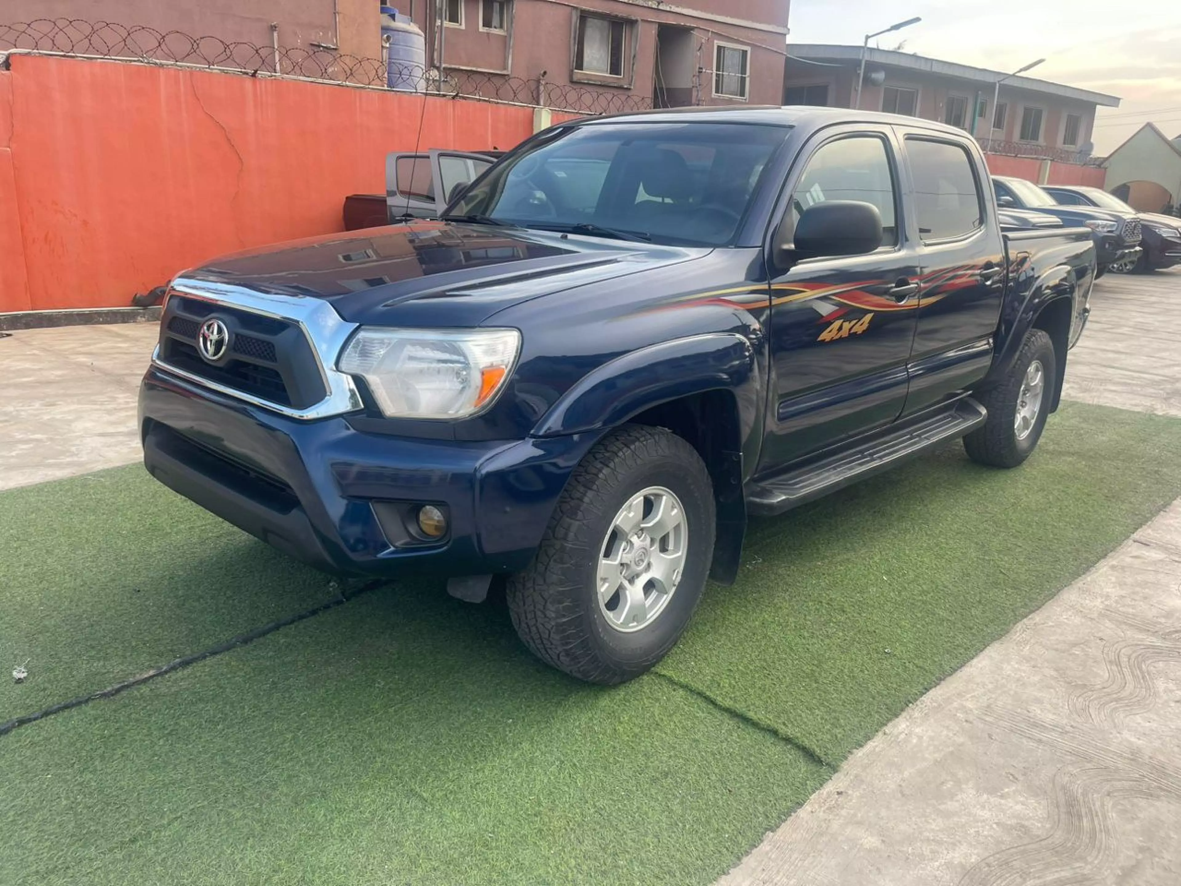 Toyota Tacoma  - 2015