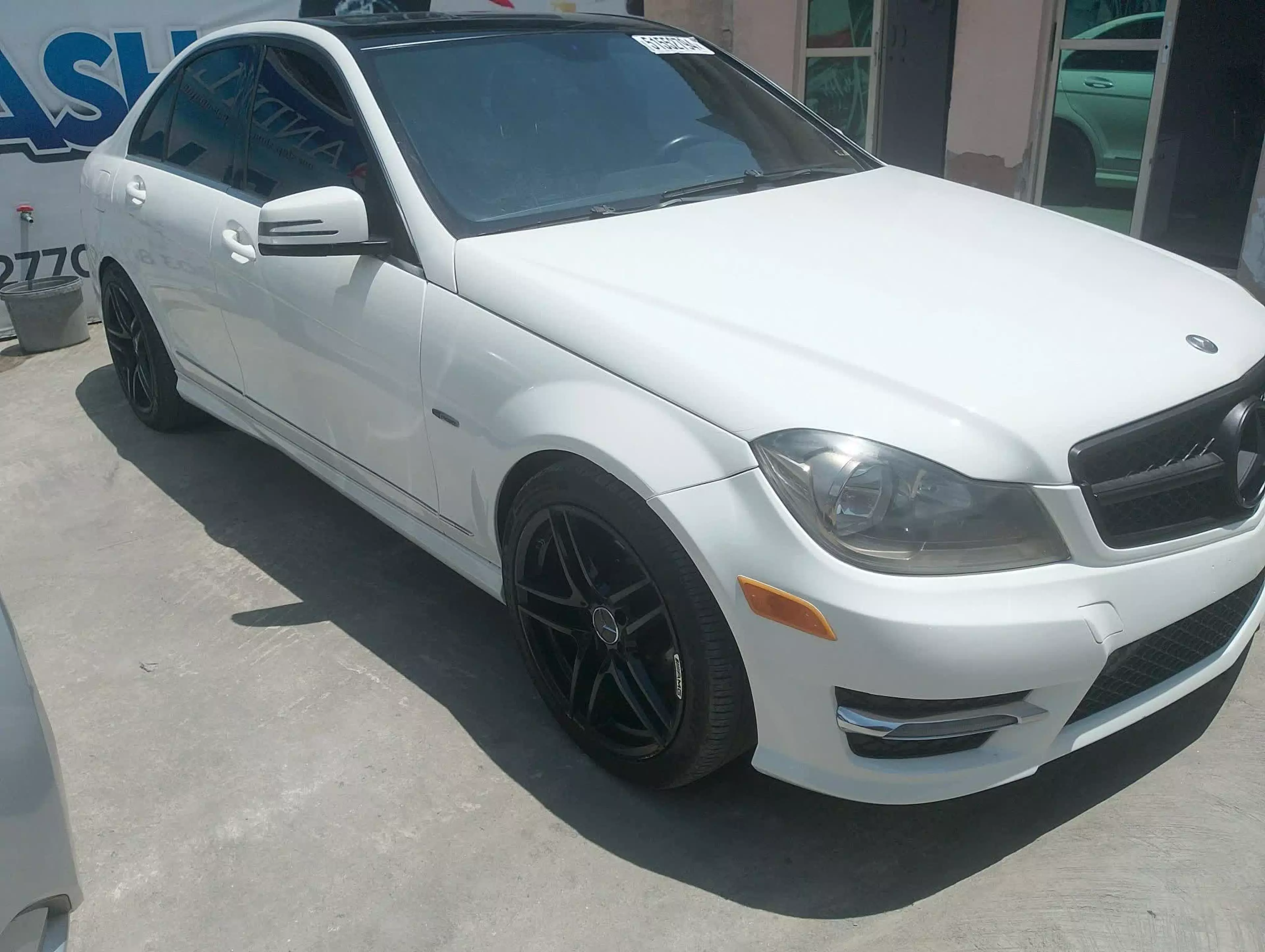 Mercedes-Benz C 300  - 2012