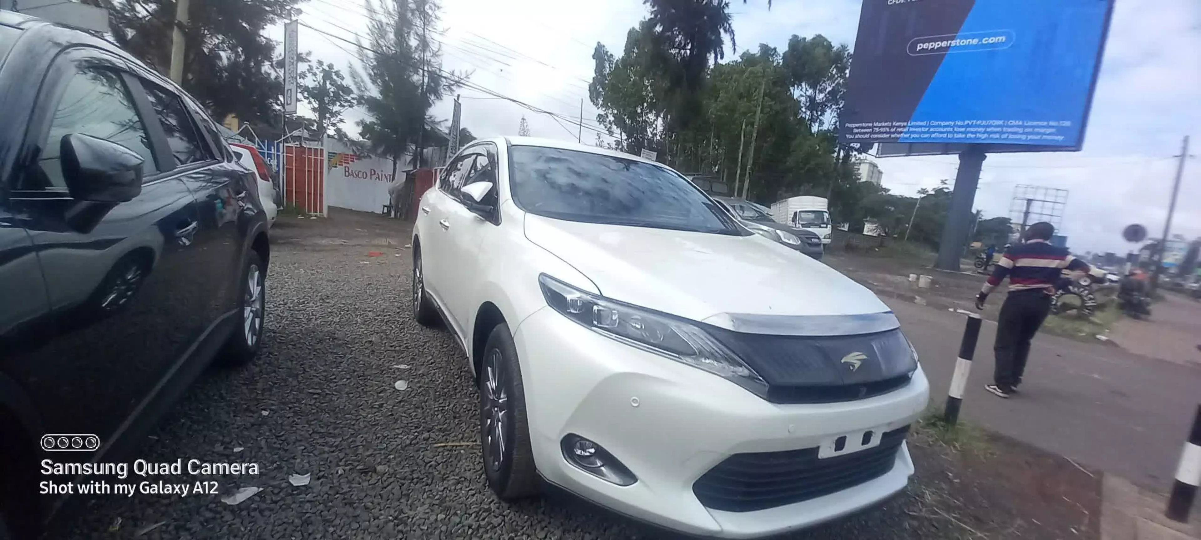 Toyota Harrier - 2016