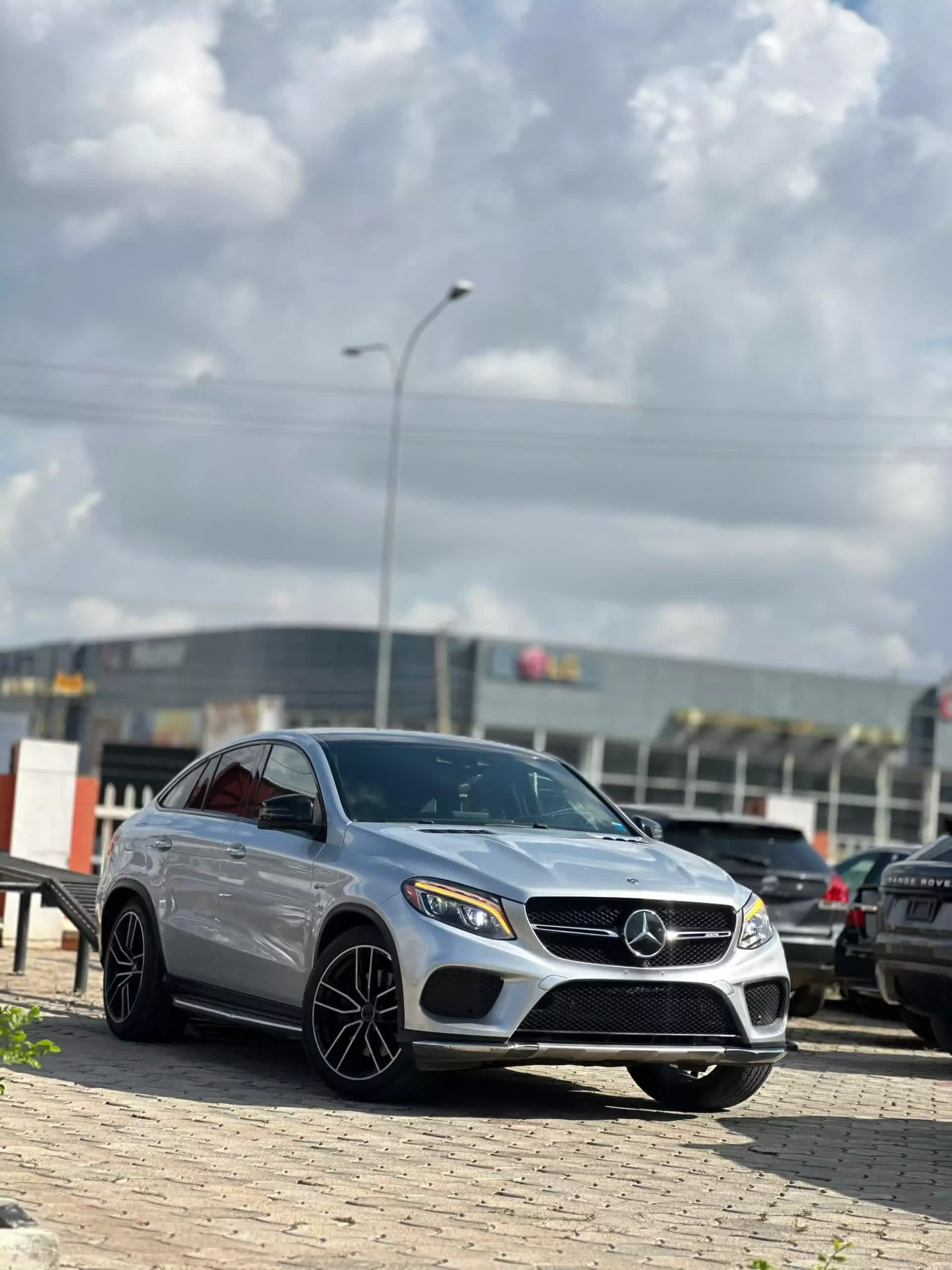 Mercedes-Benz GLE 43 AMG - 2017