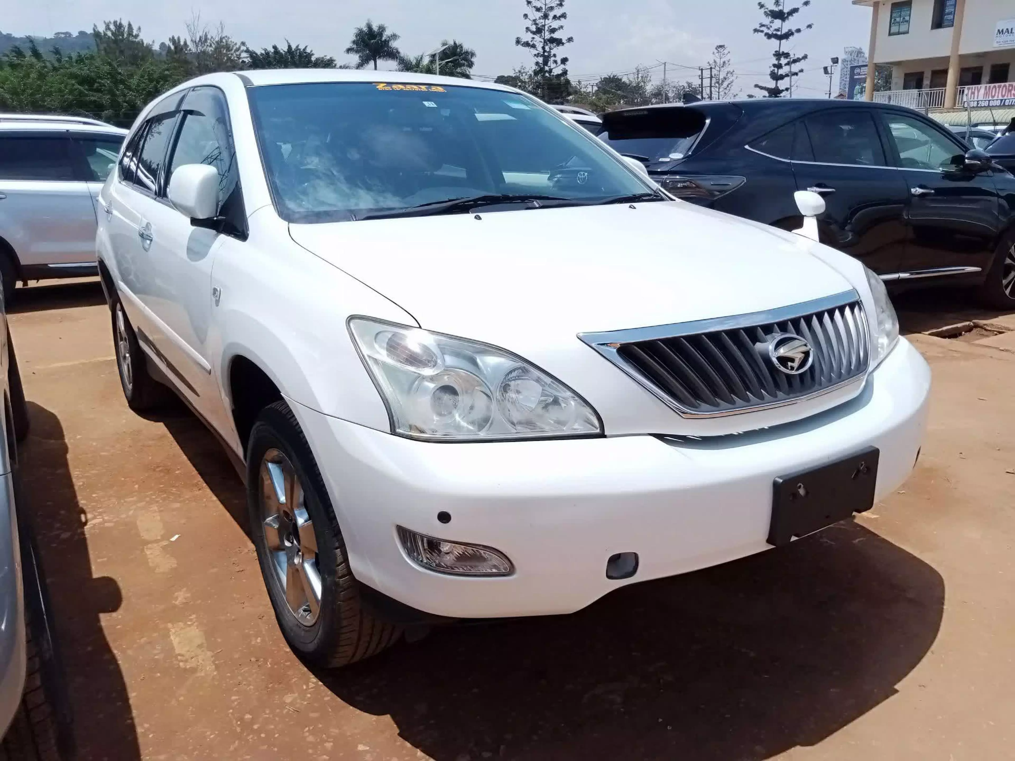 Toyota Harrier  - 2011