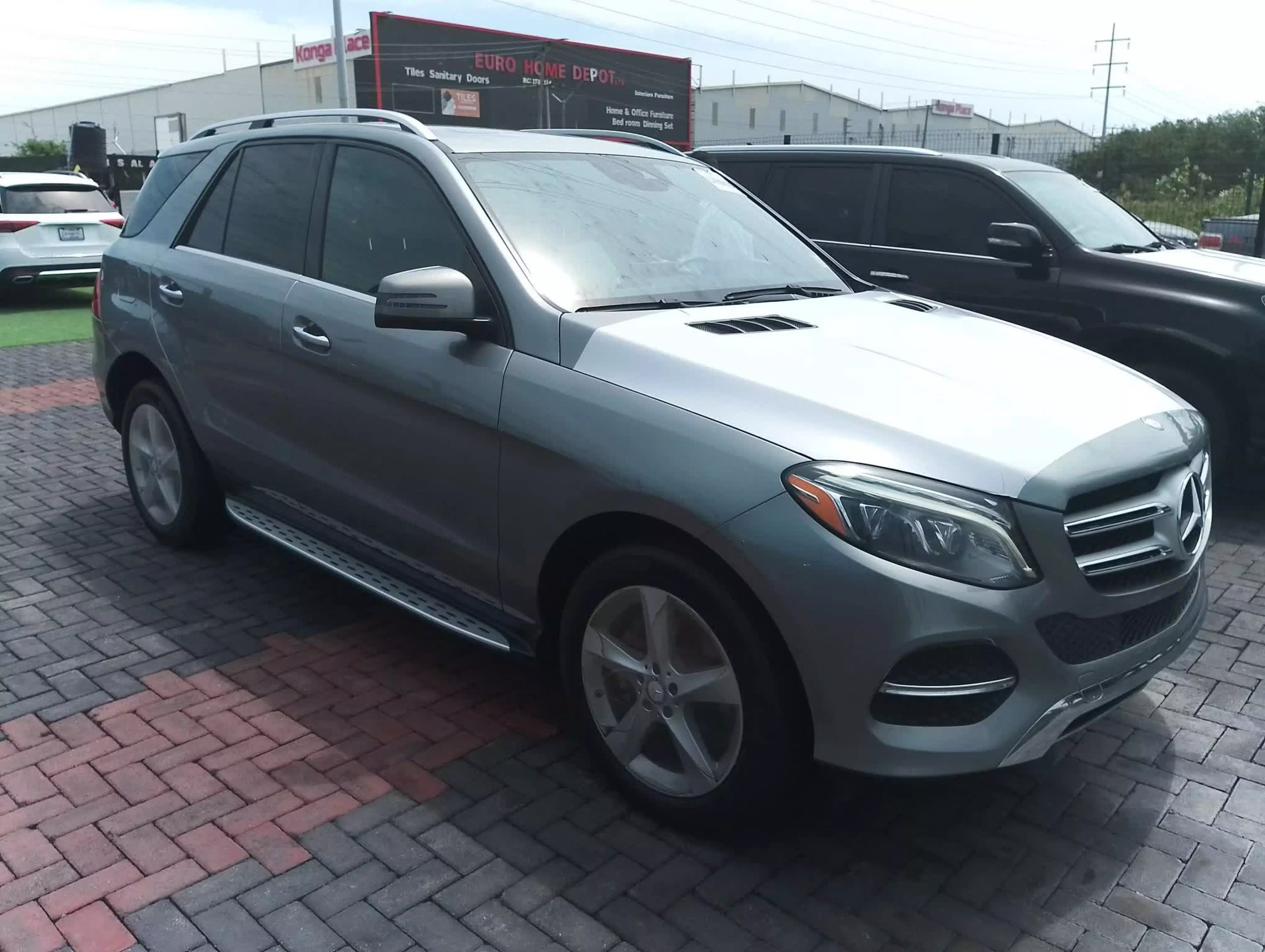 Mercedes-Benz GLE 350 - 2016