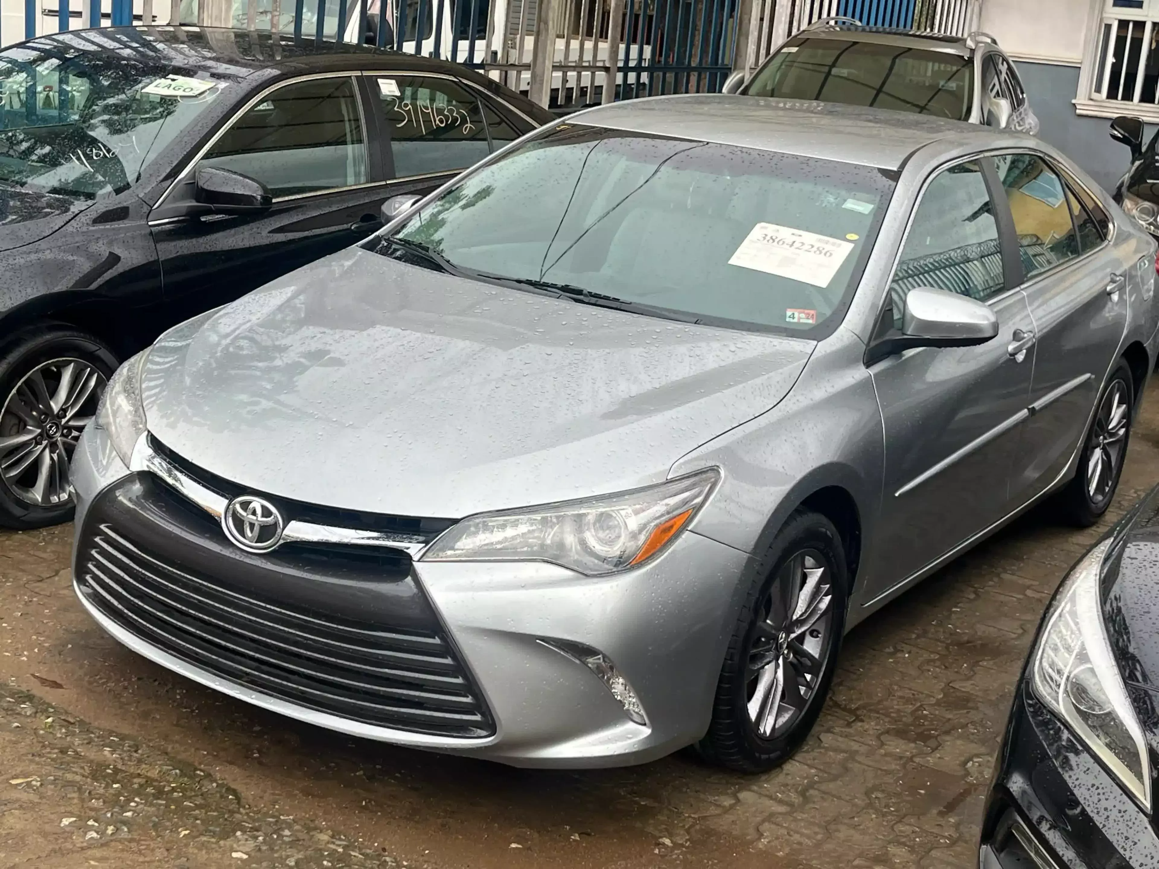 Toyota Camry - 2015