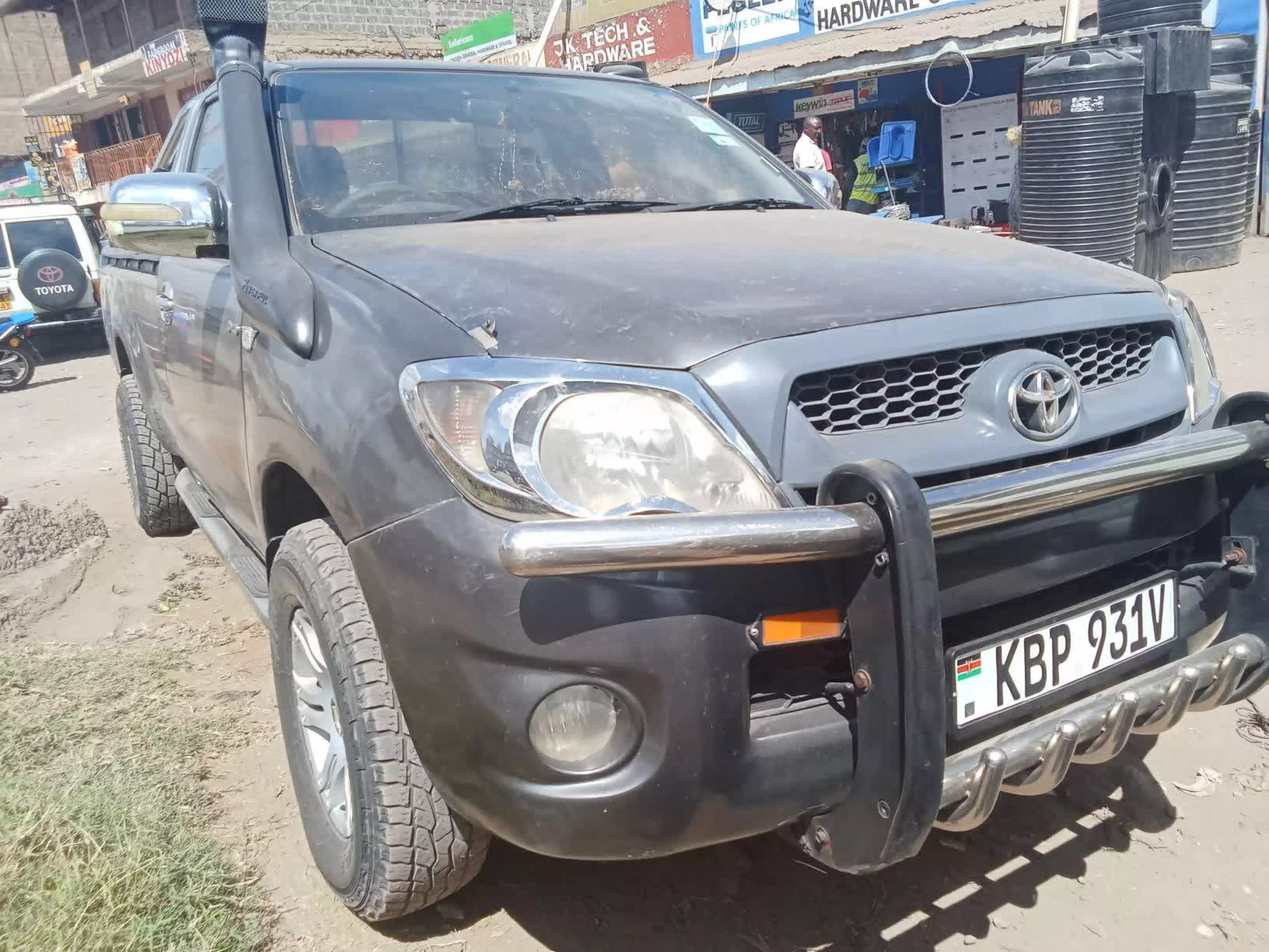 Toyota Hilux  - 2011