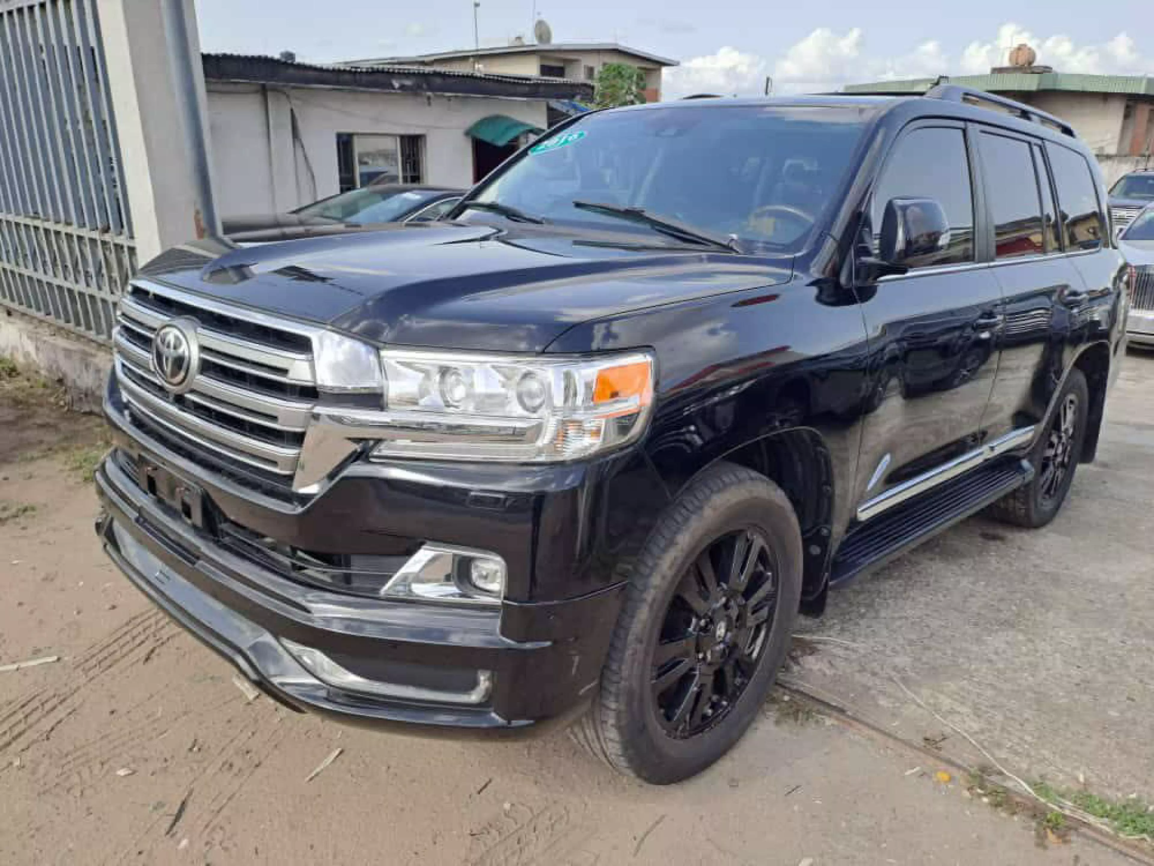 Toyota Landcruiser  V8 - 2016