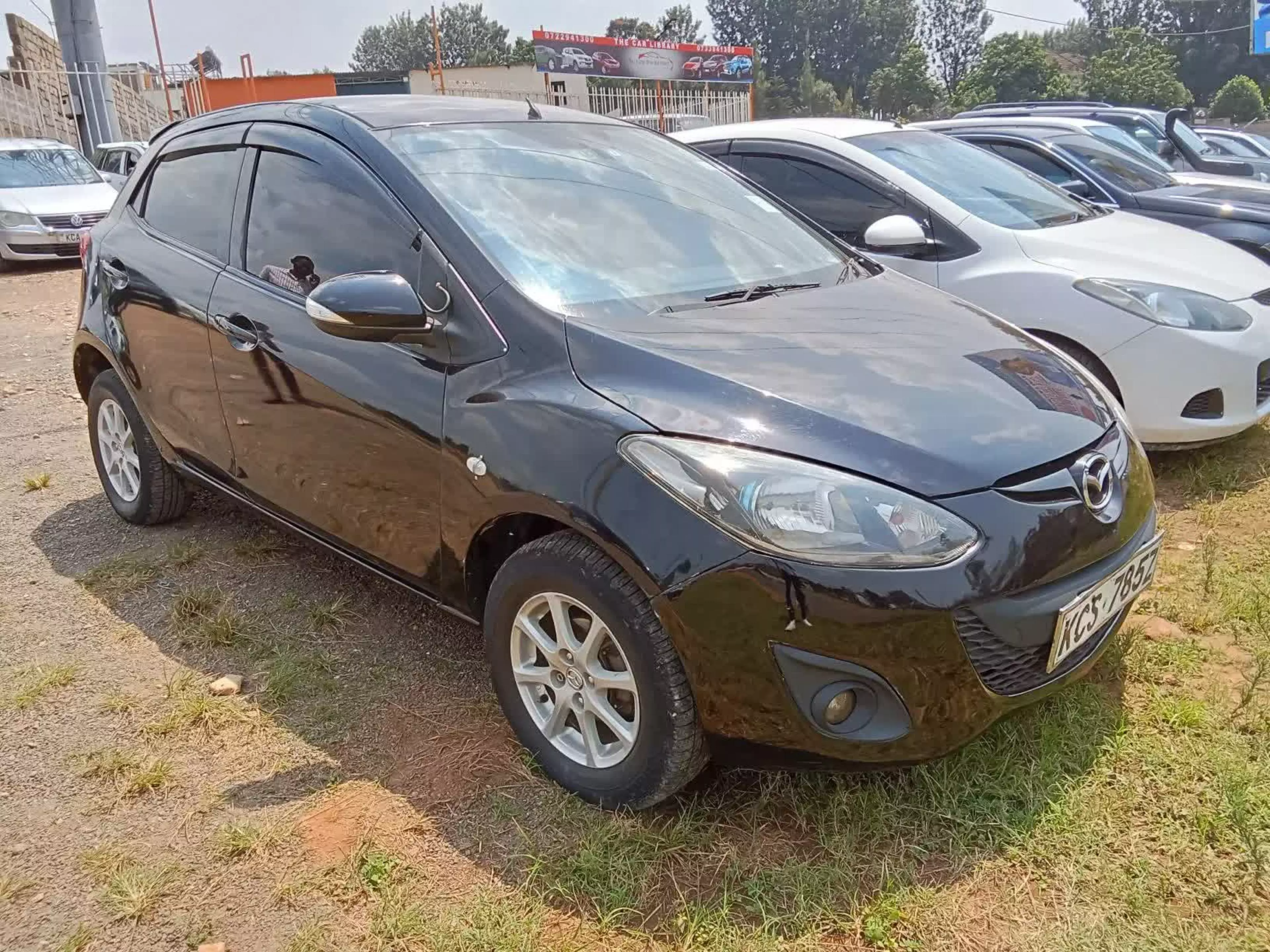 Mazda Demio  - 2011