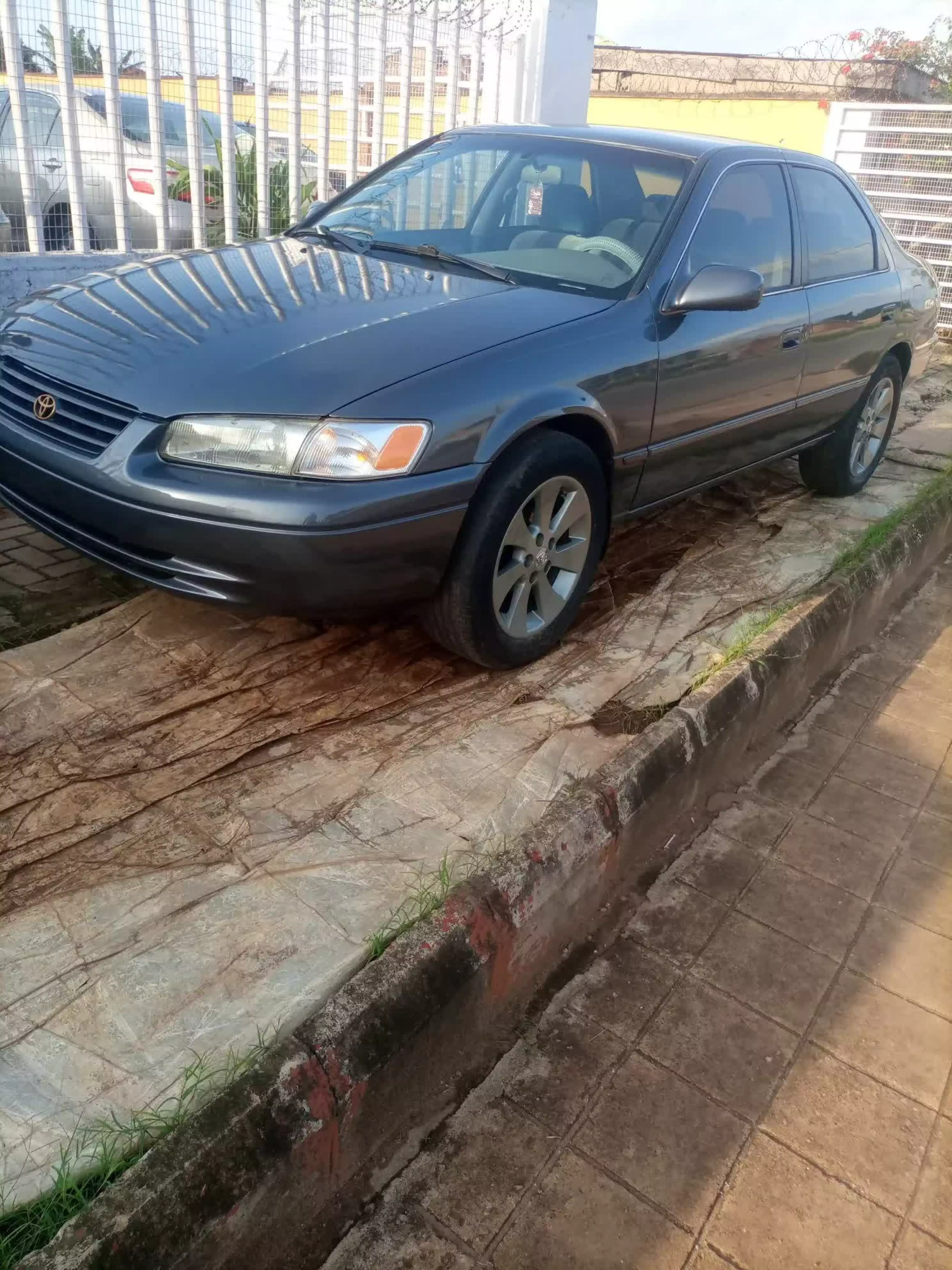 Toyota Camry  - 1997